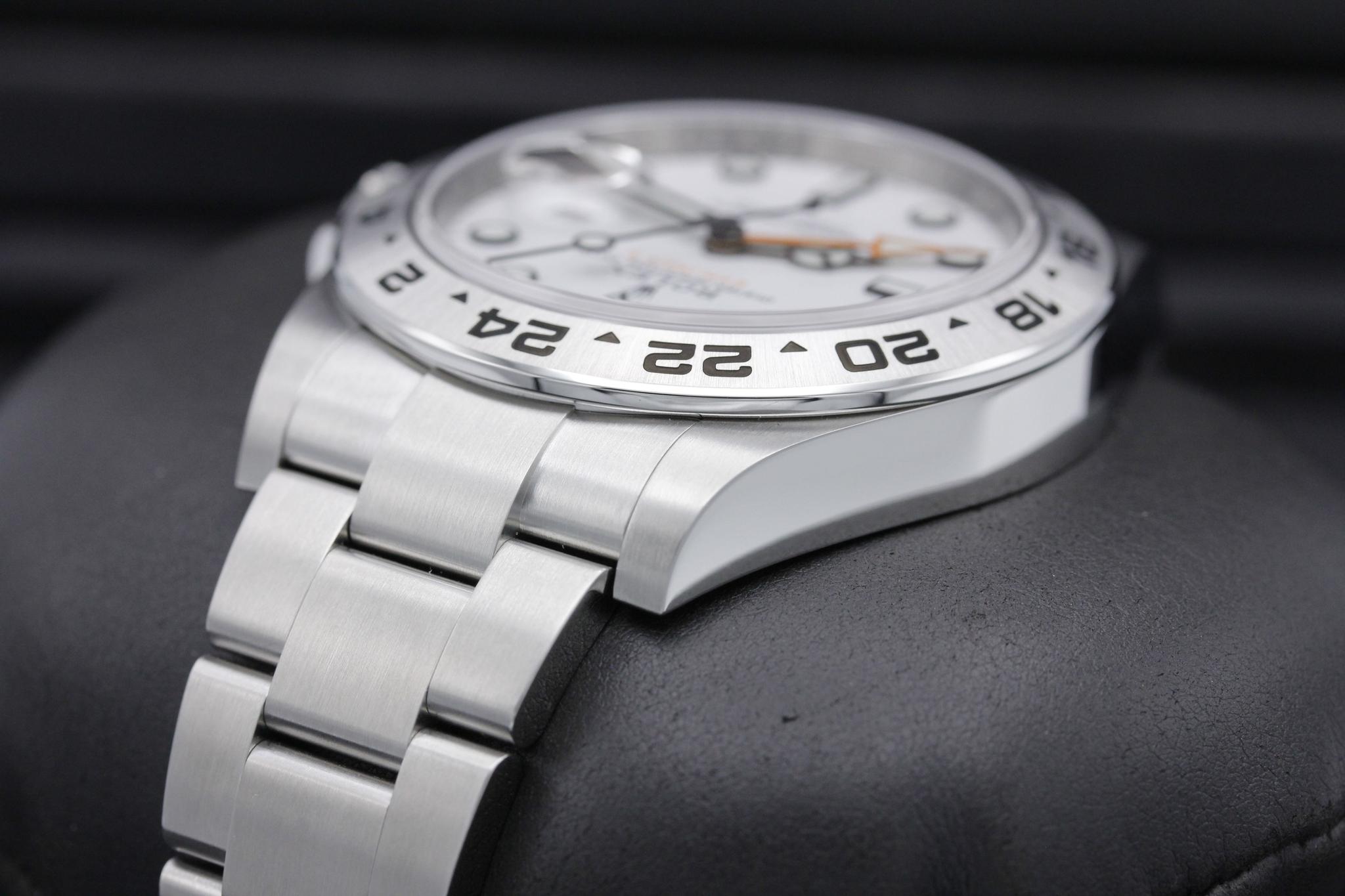Watch Image 5