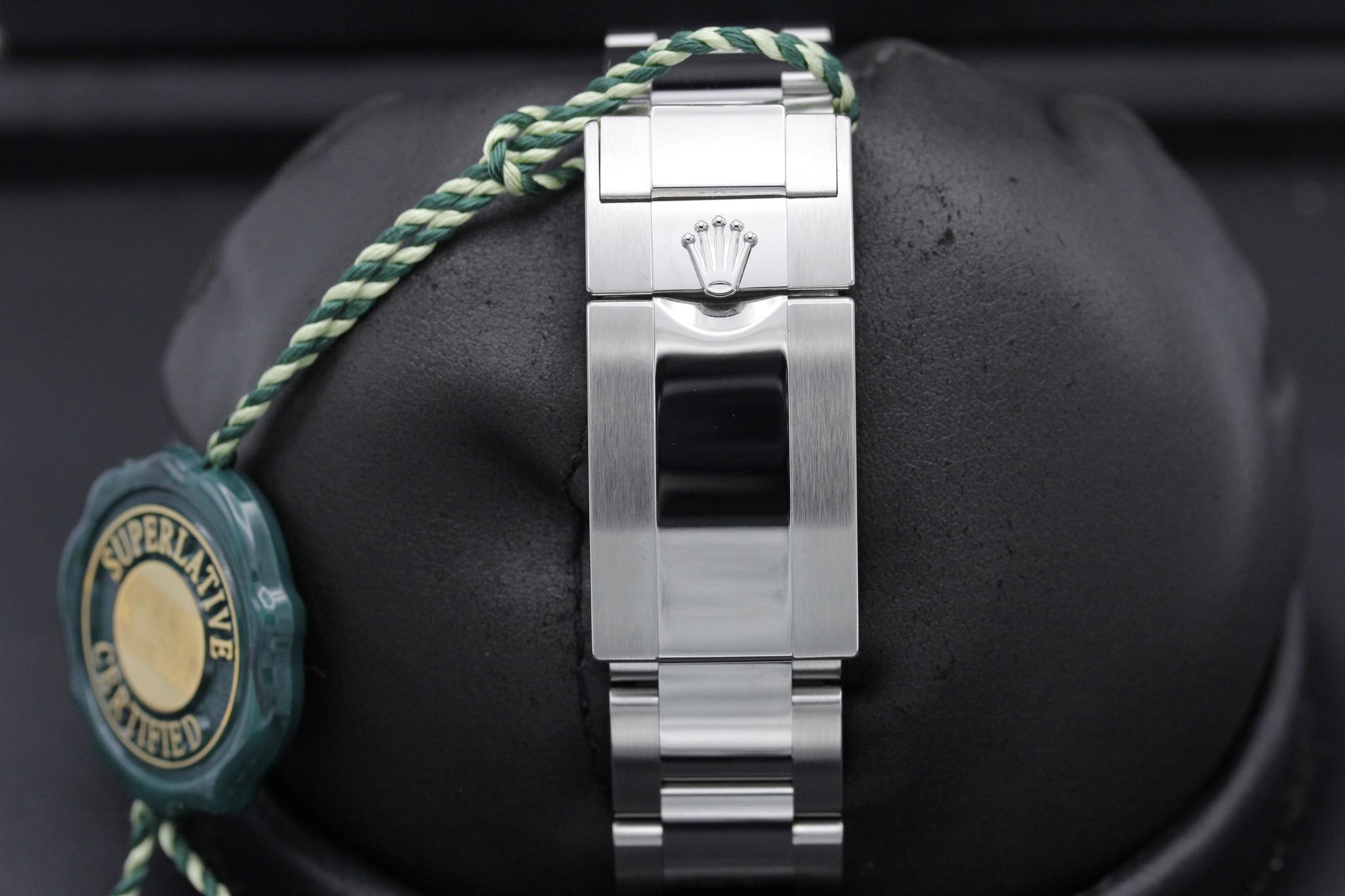 Watch Image 8
