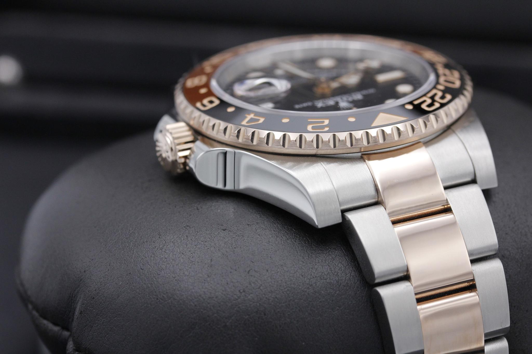 Watch Image 4