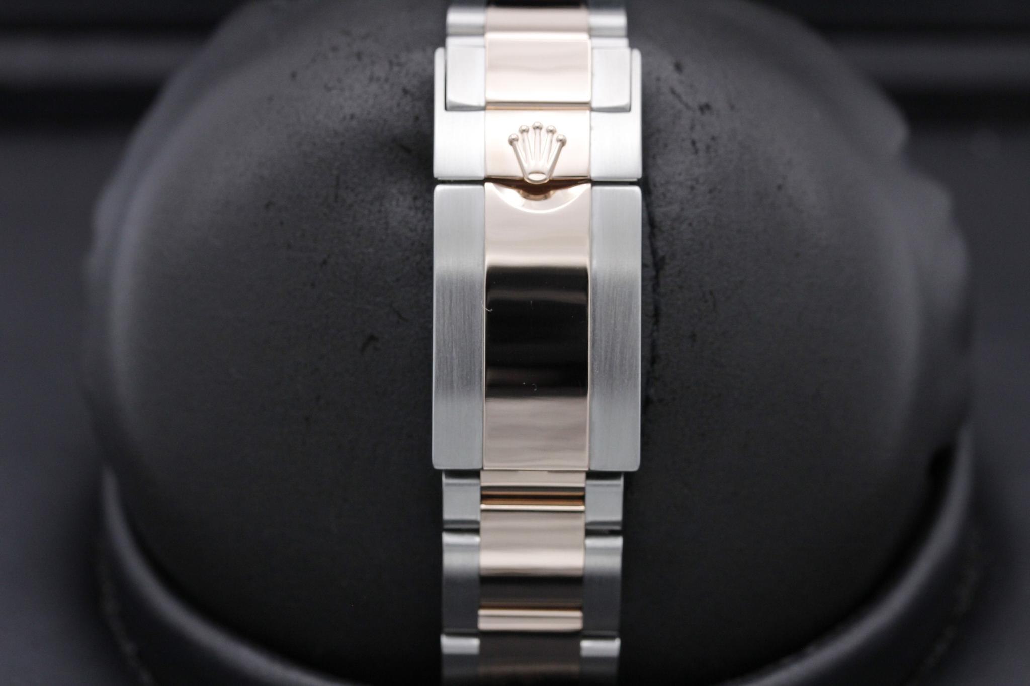 Watch Image 8