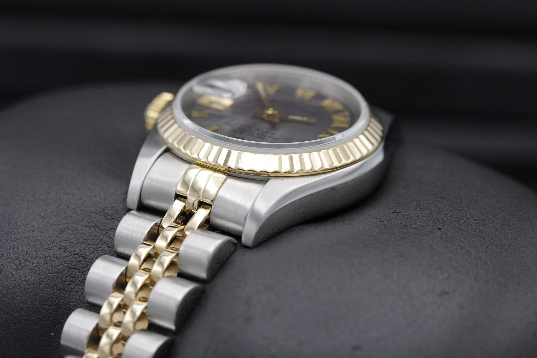 Watch Image 5