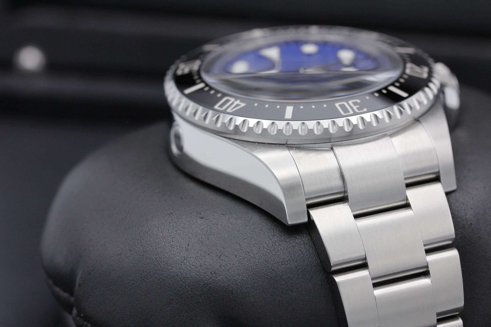 Watch Image 6