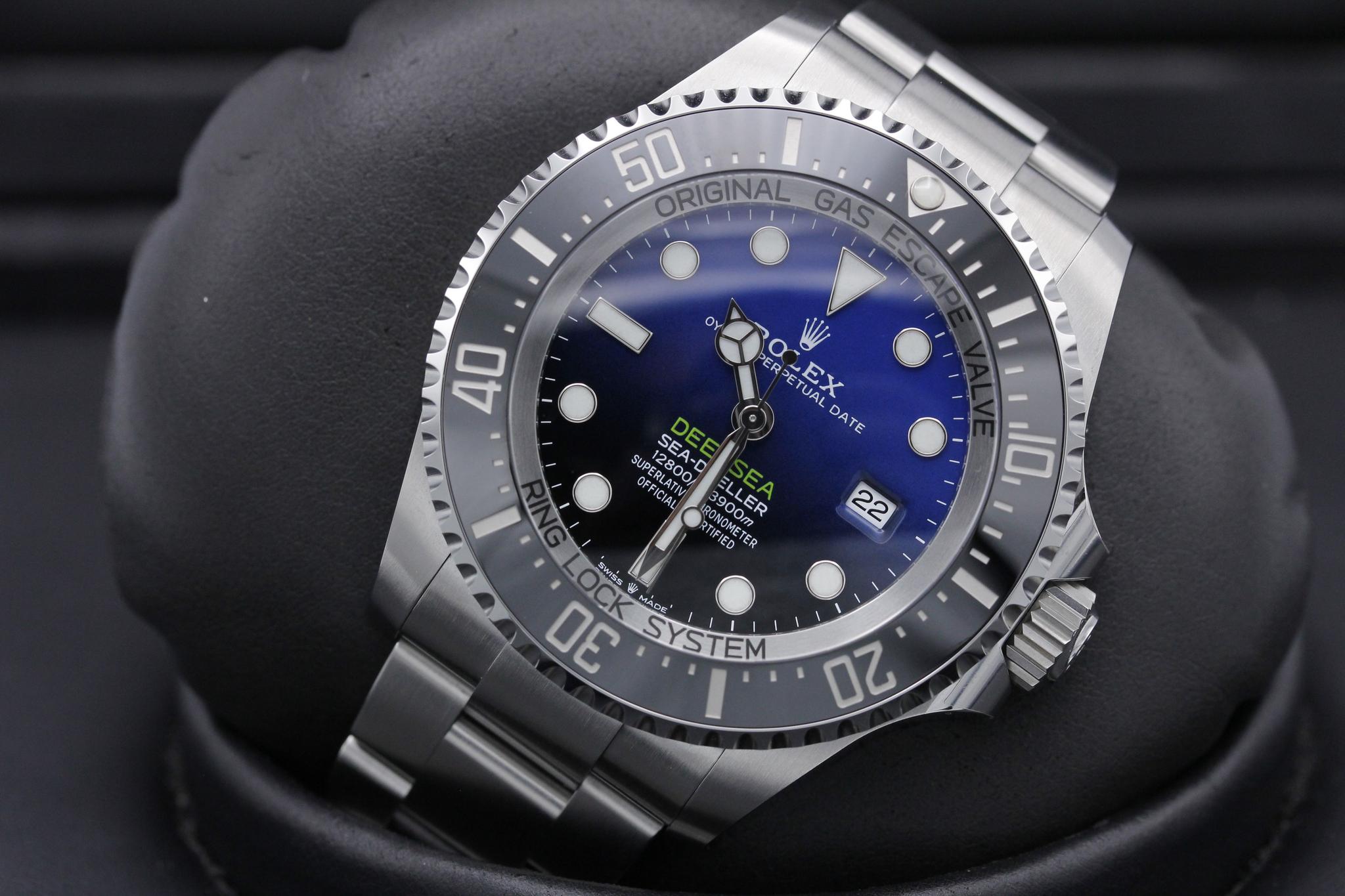 Watch Image 10