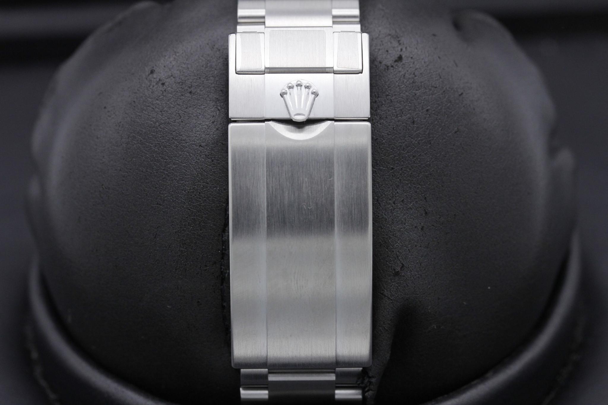 Watch Image 8