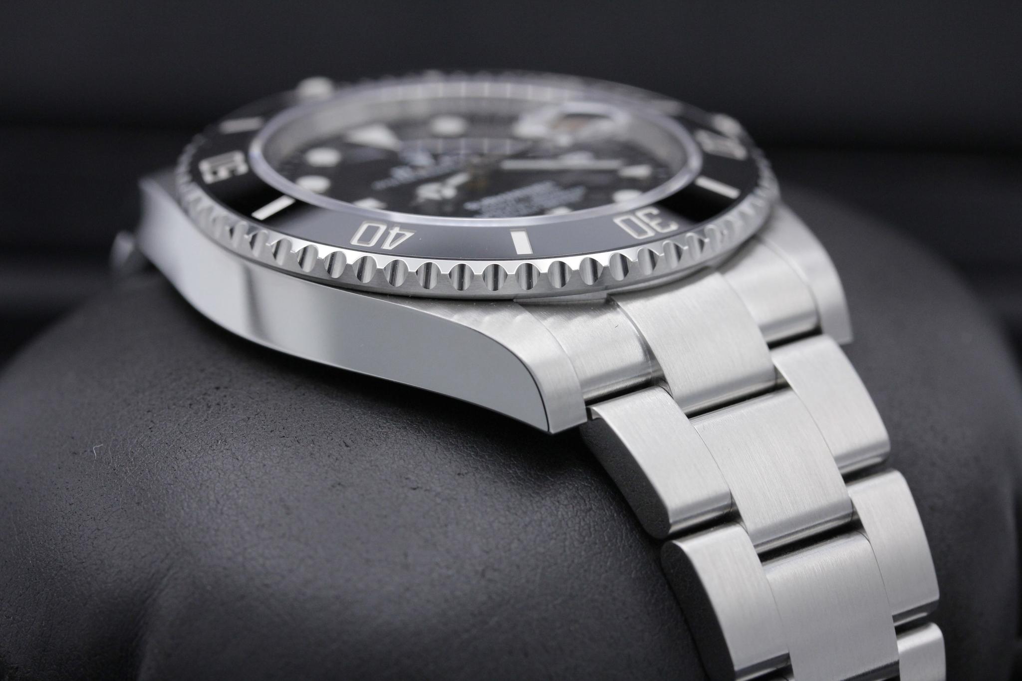 Watch Image 6