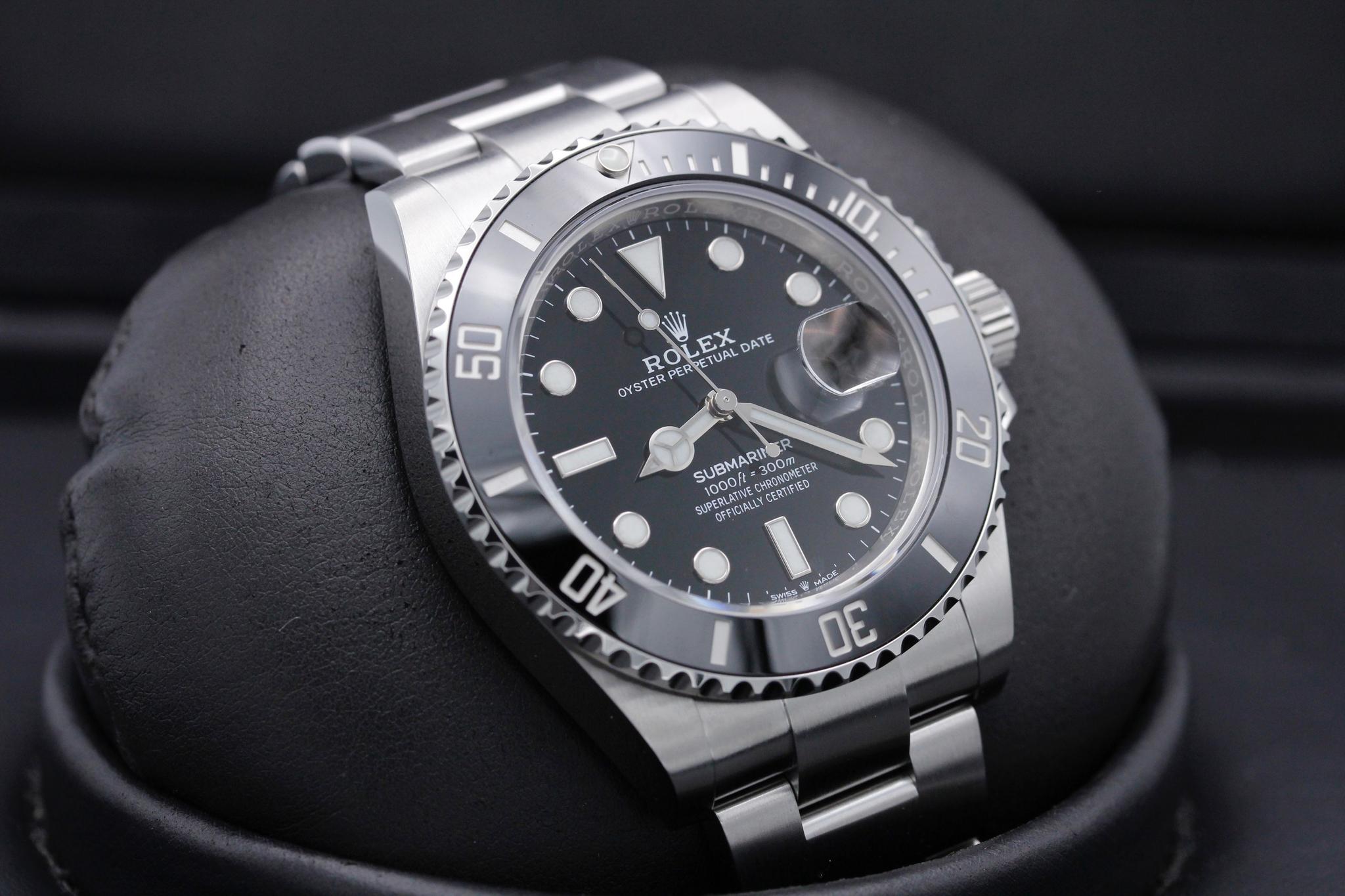 Watch Image 10