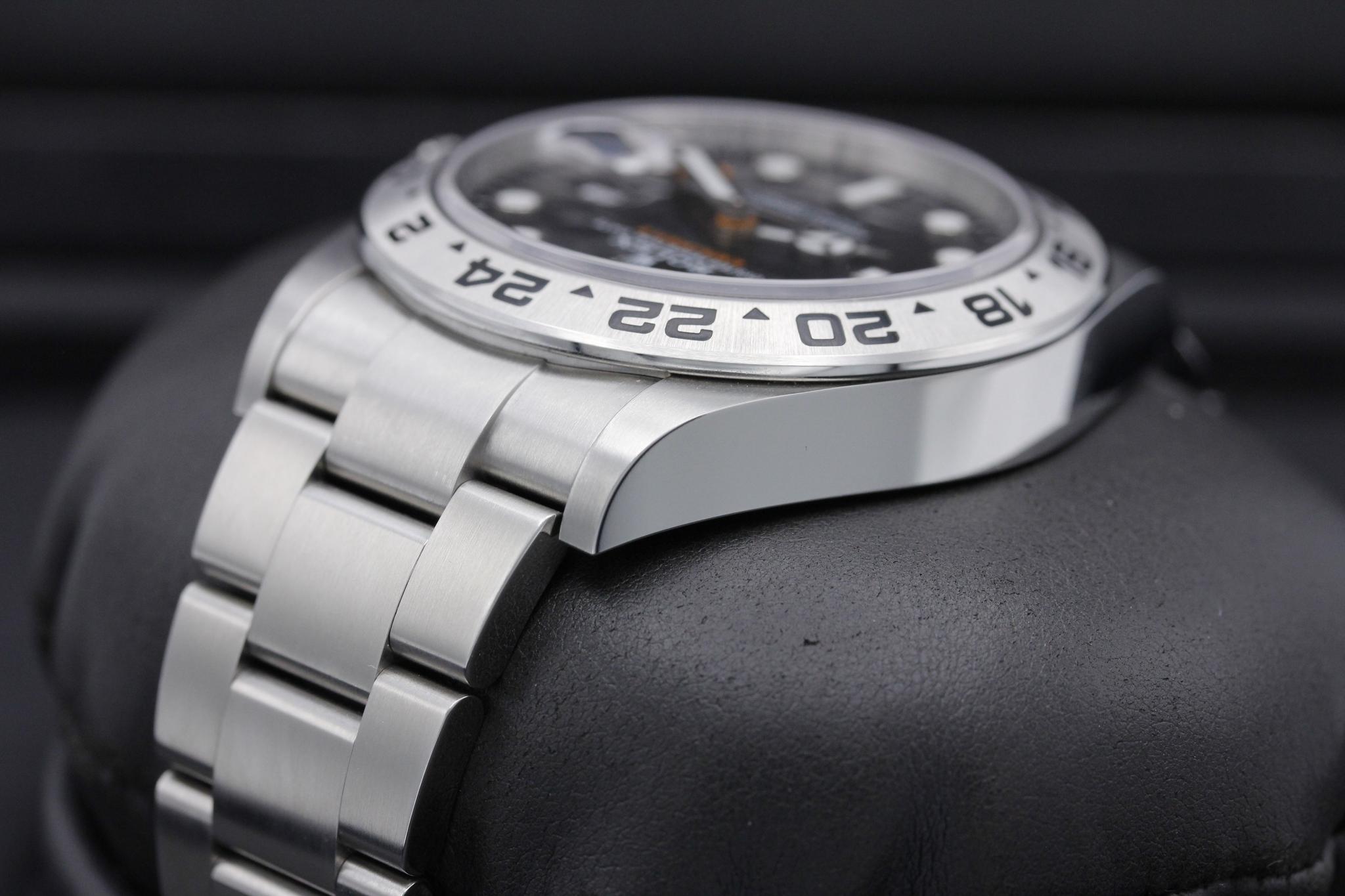 Watch Image 5