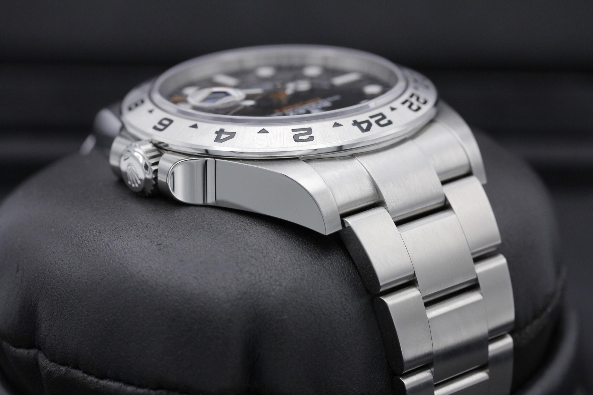 Watch Image 4
