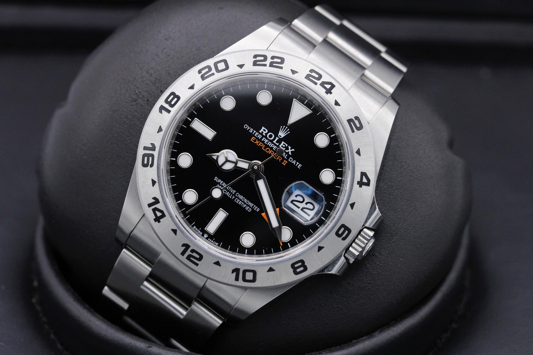 Watch Image 9