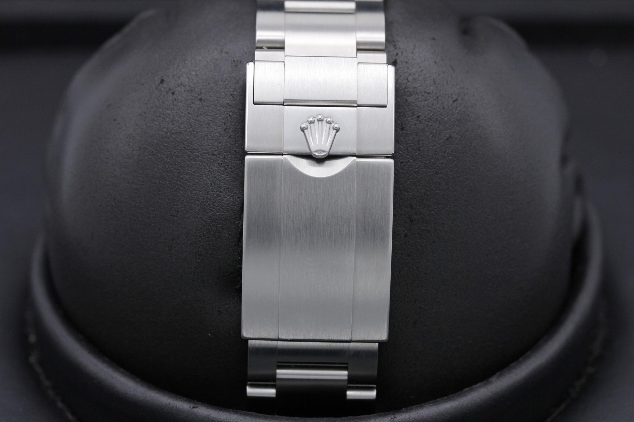 Watch Image 7