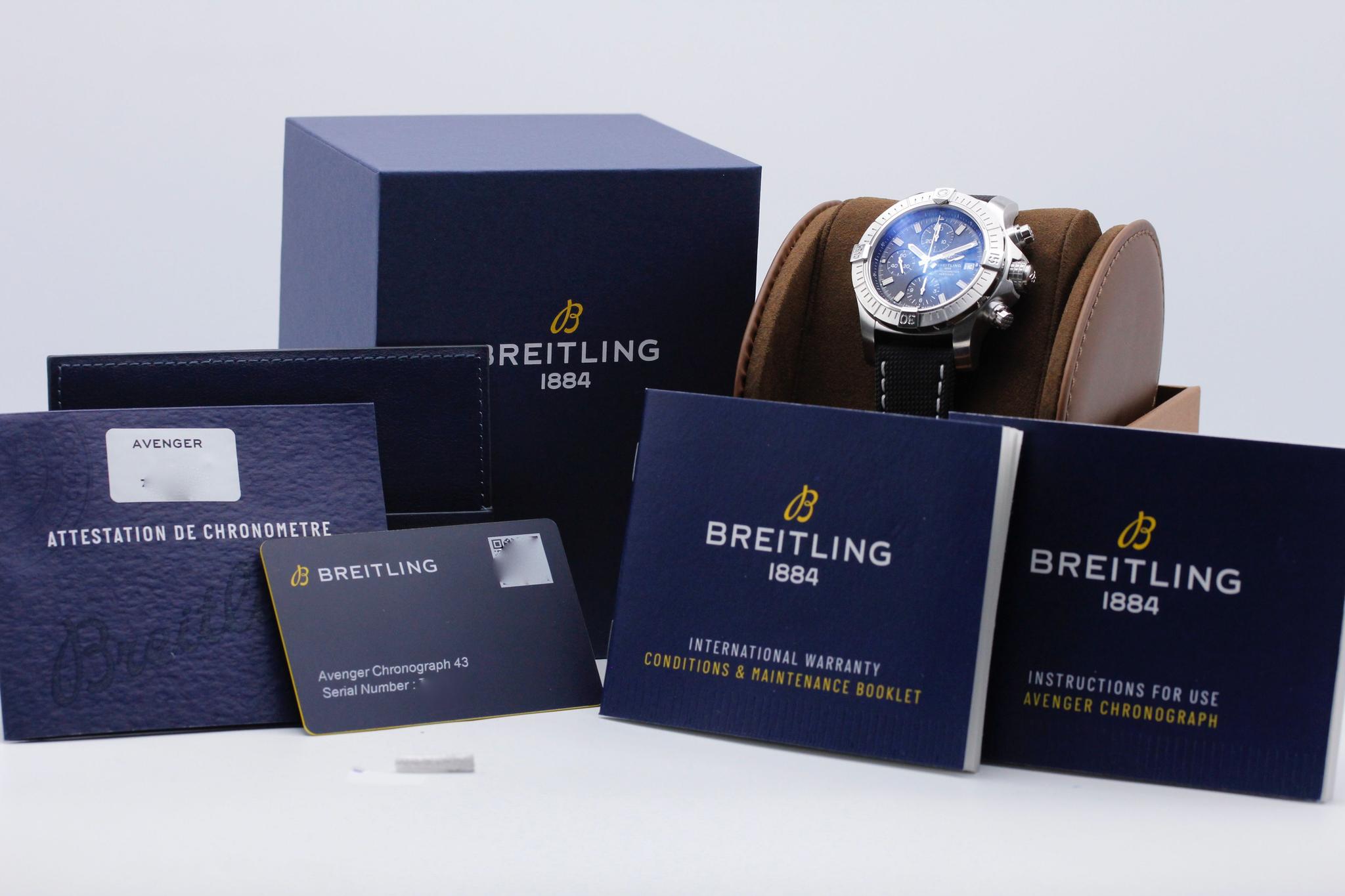 Watch Image 11