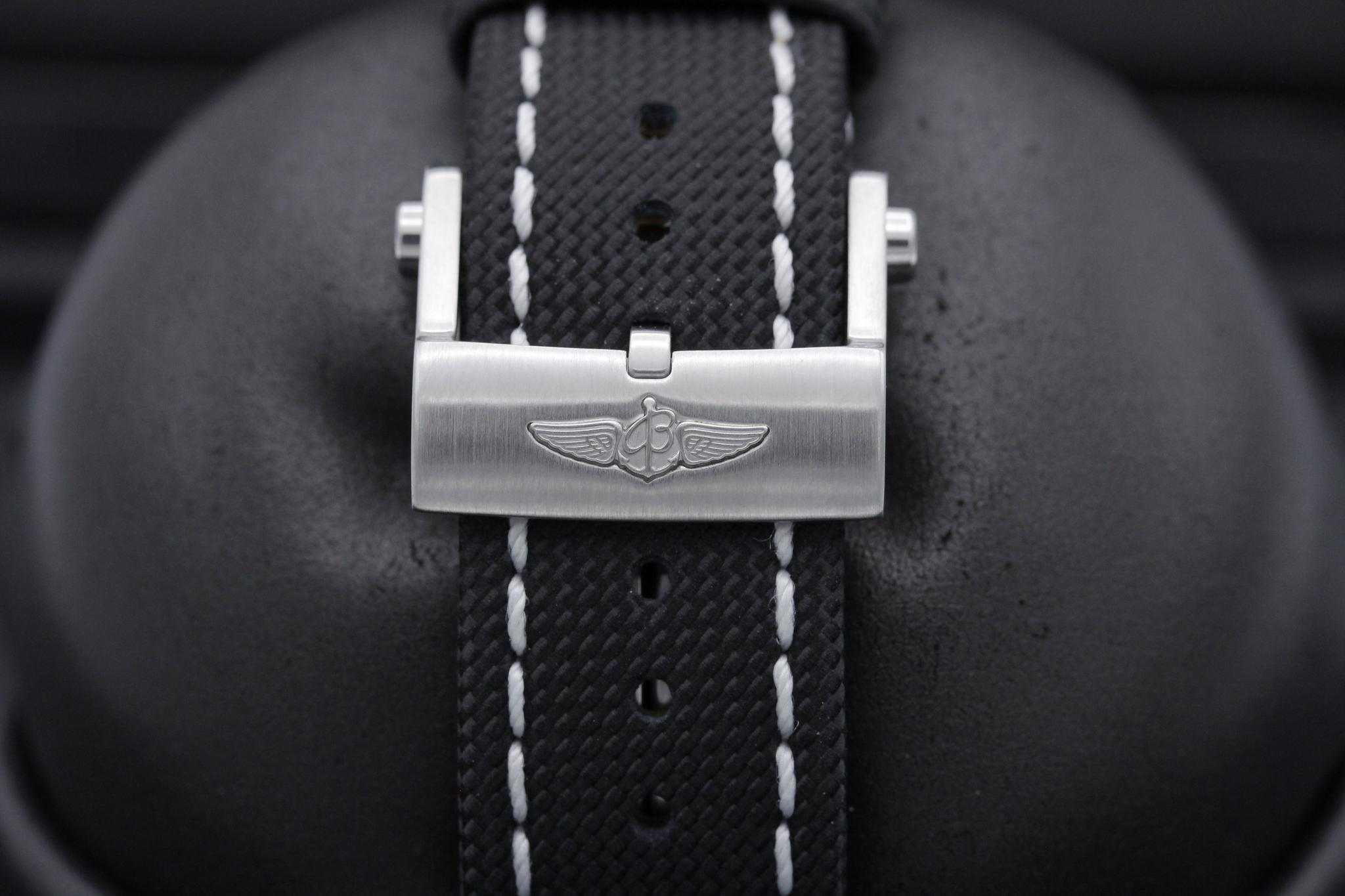 Watch Image 7