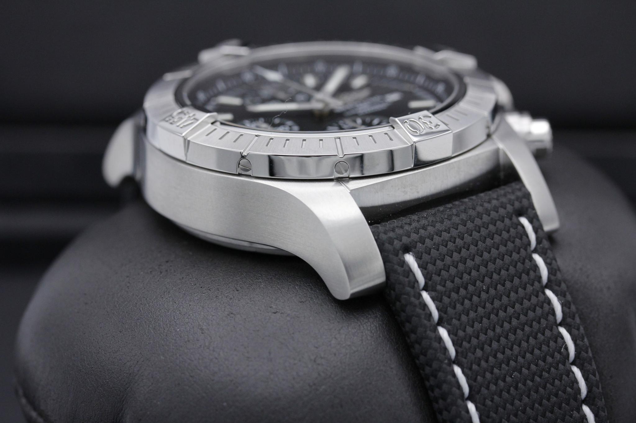 Watch Image 6