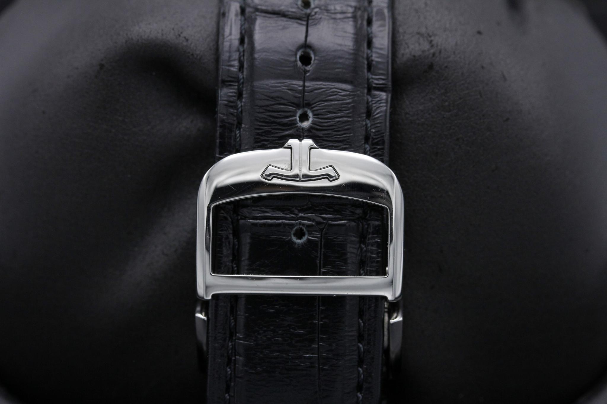 Watch Image 8