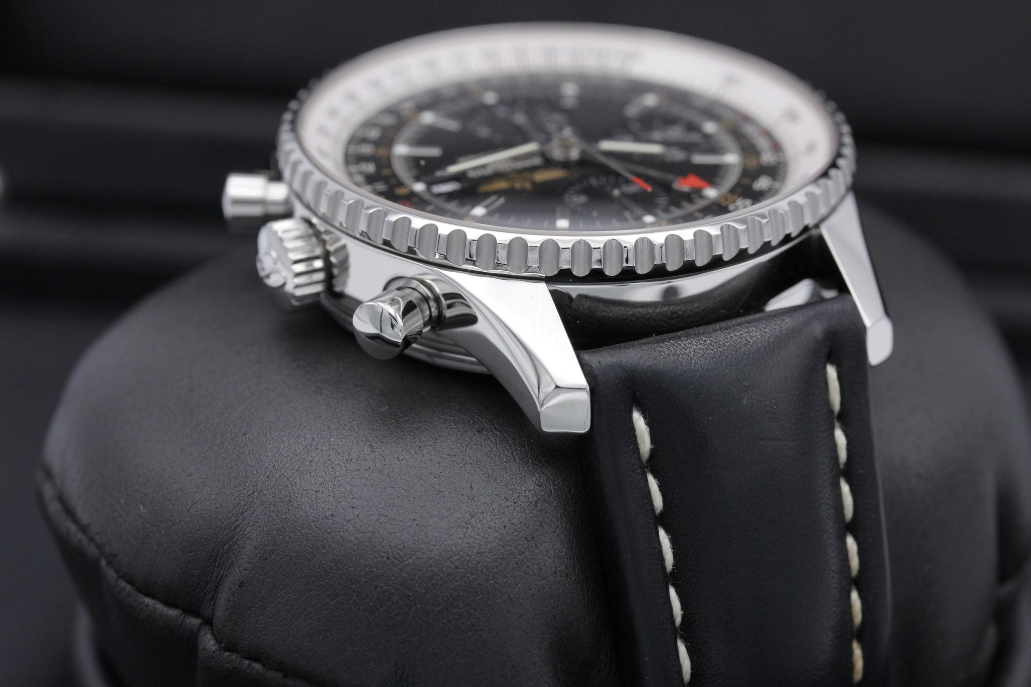 Watch Image 4