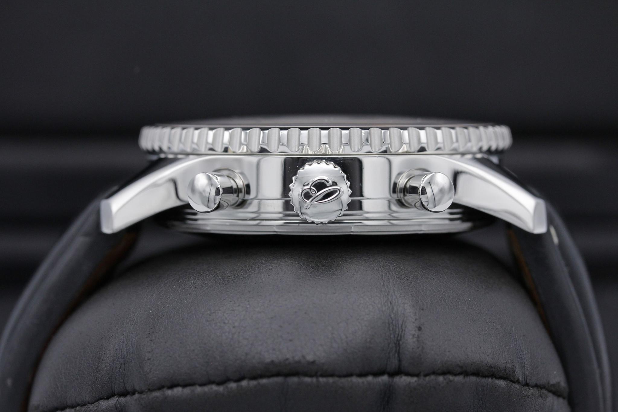 Watch Image 3