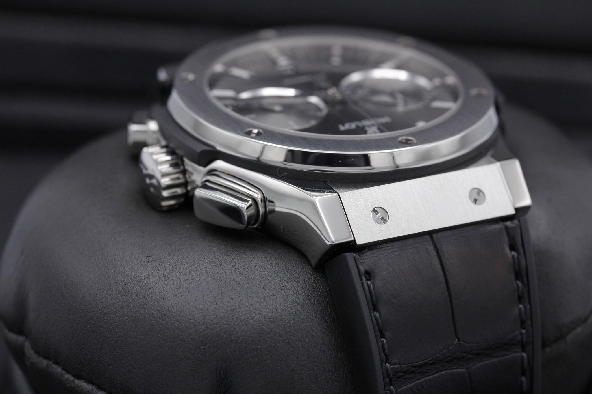 Watch Image 4