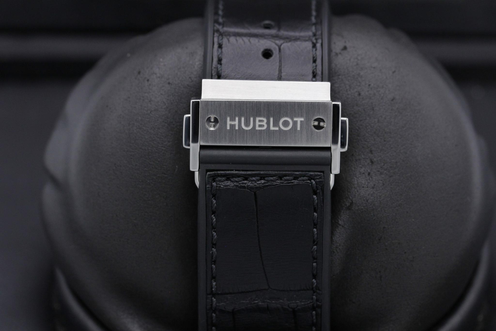 Watch Image 8