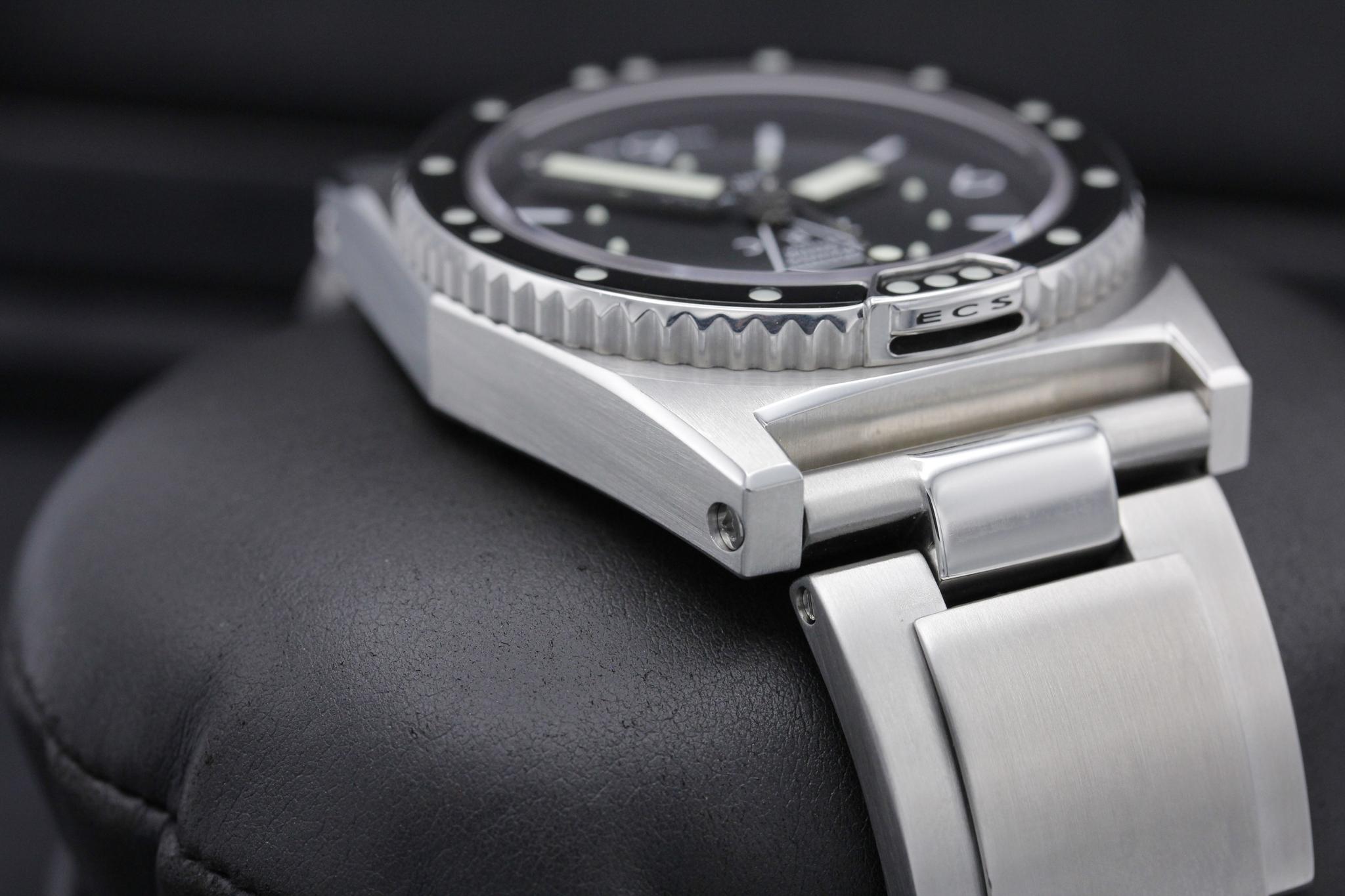Watch Image 6