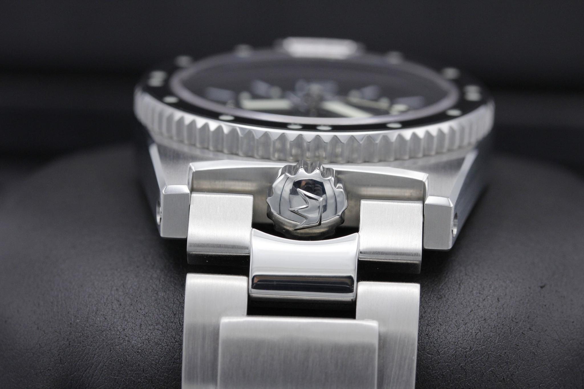 Watch Image 3