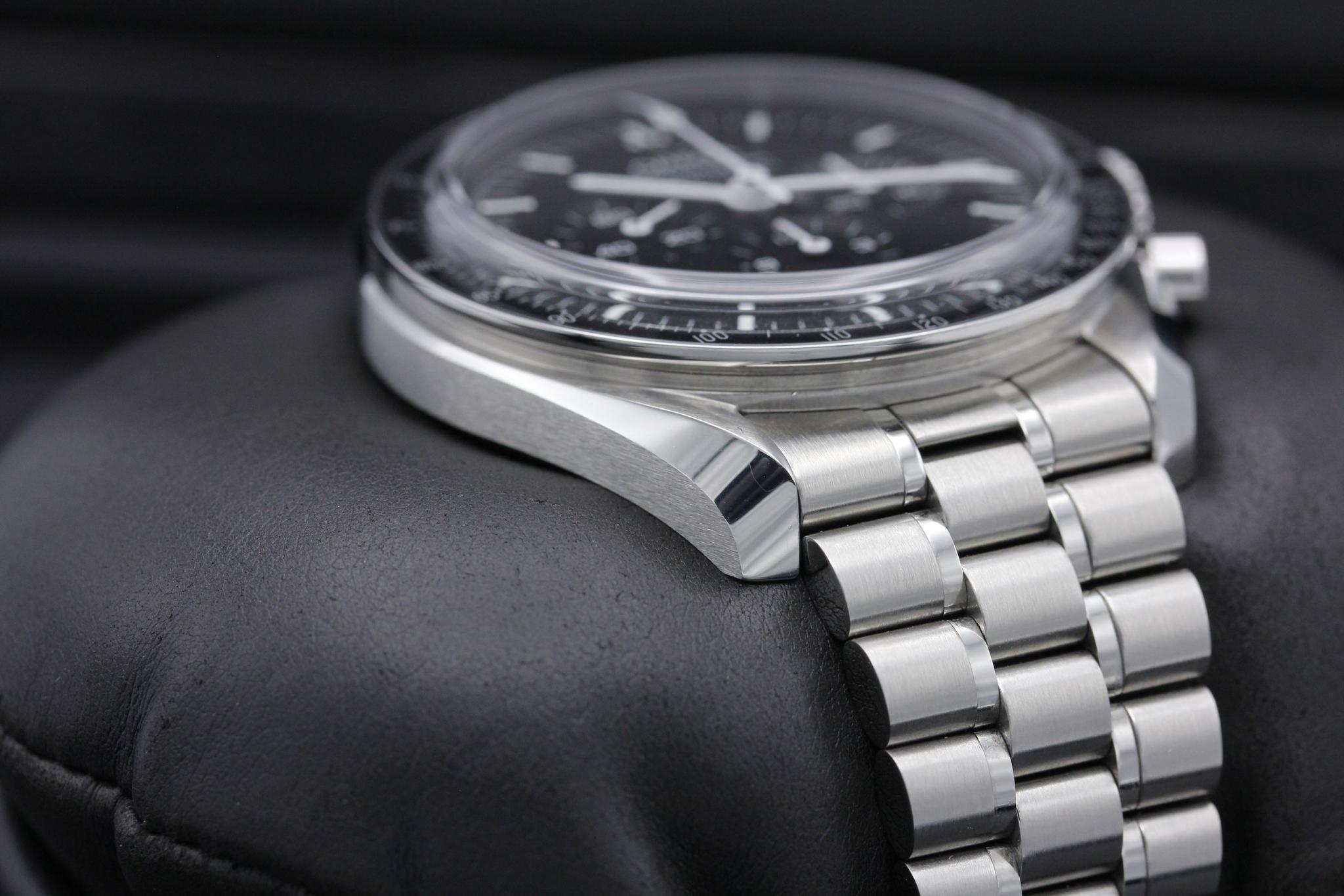 Watch Image 6