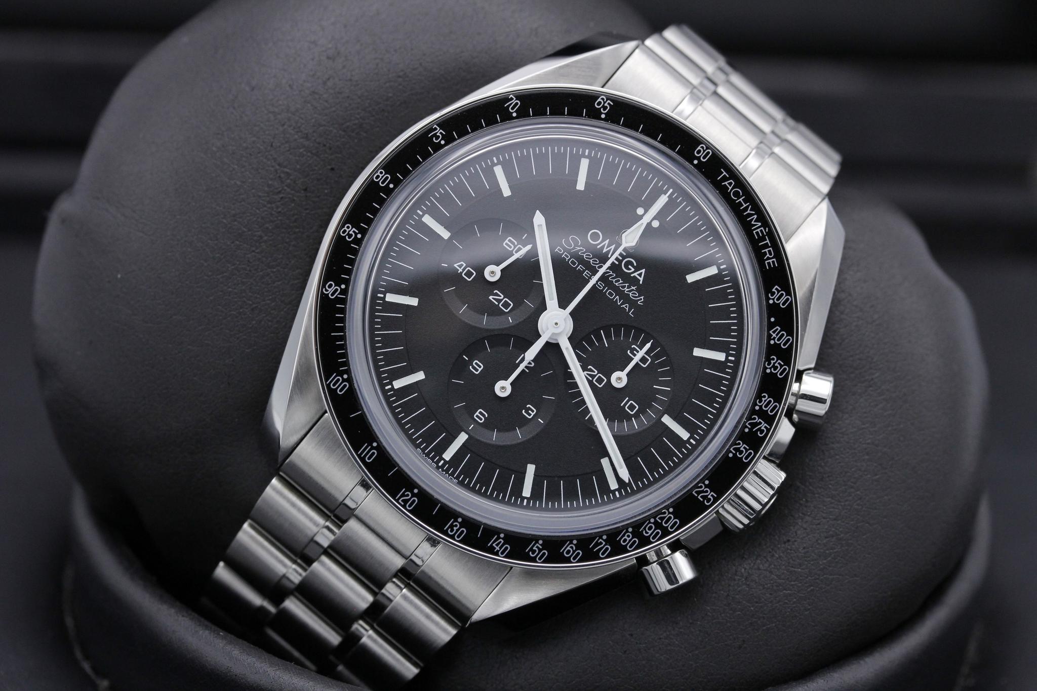 Watch Image 10