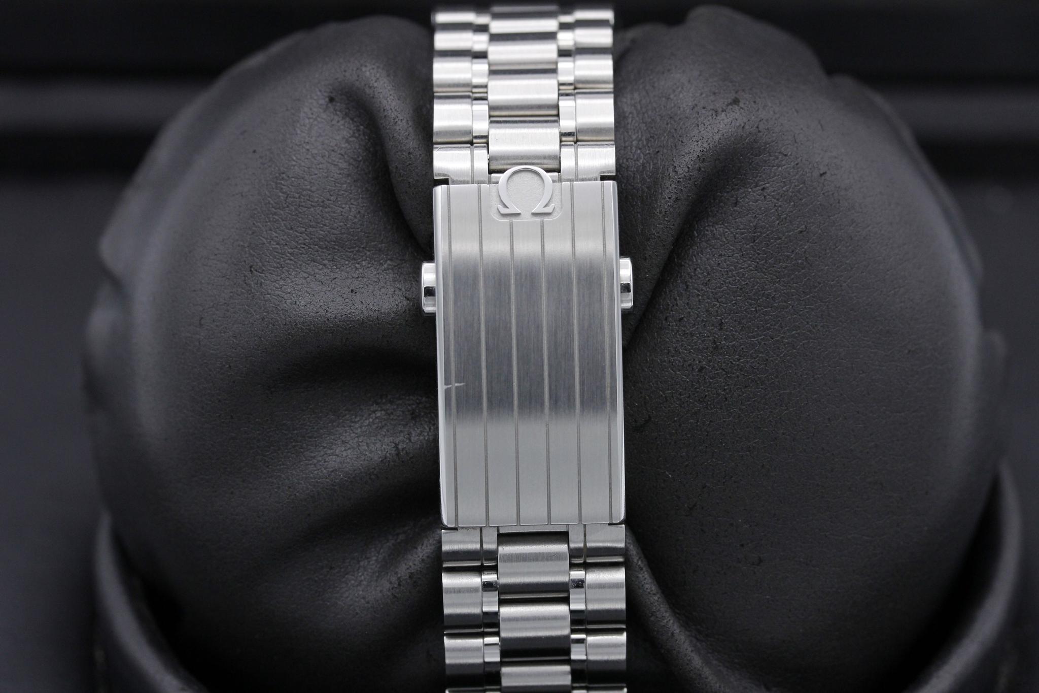 Watch Image 8