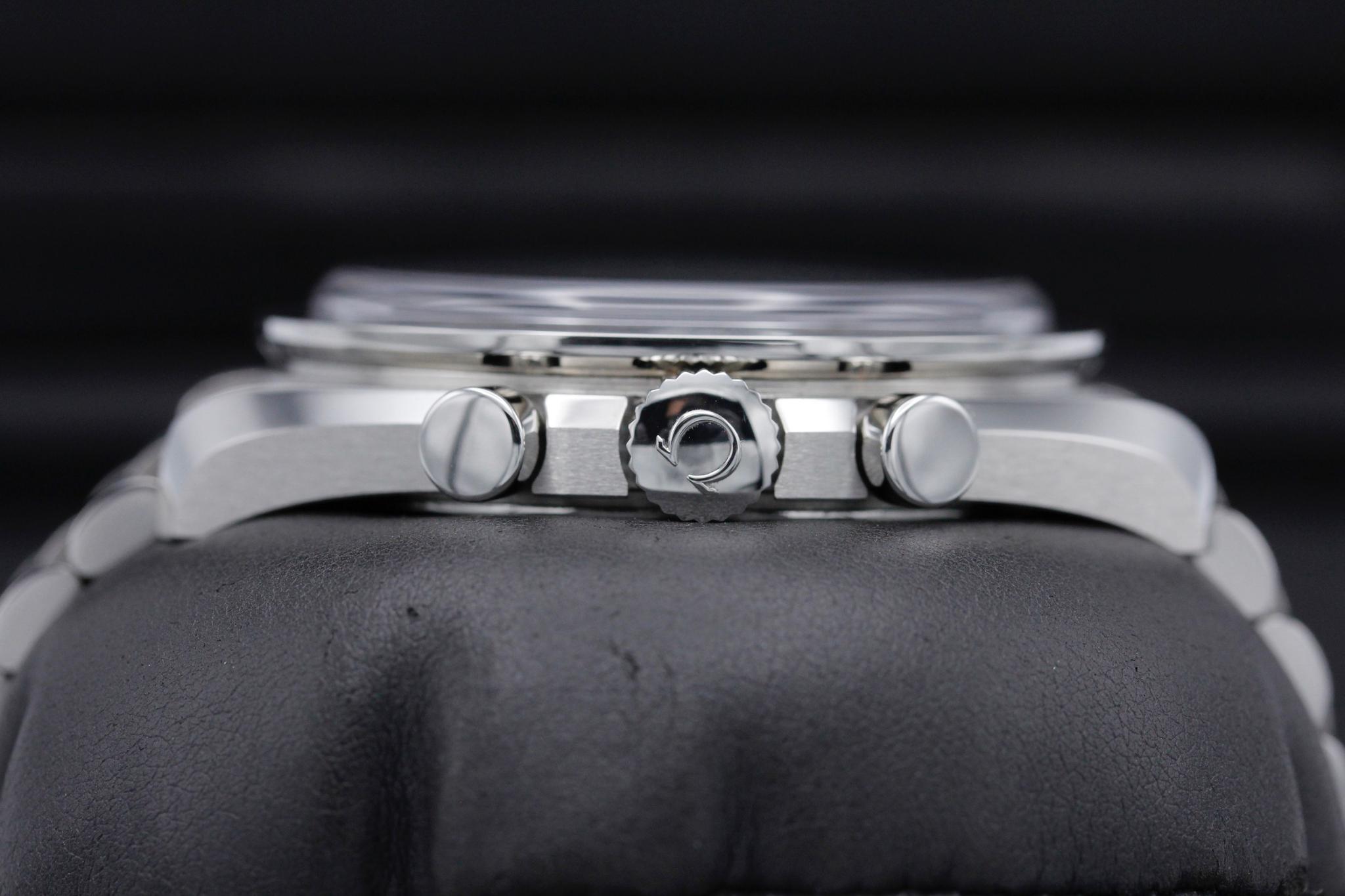 Watch Image 3