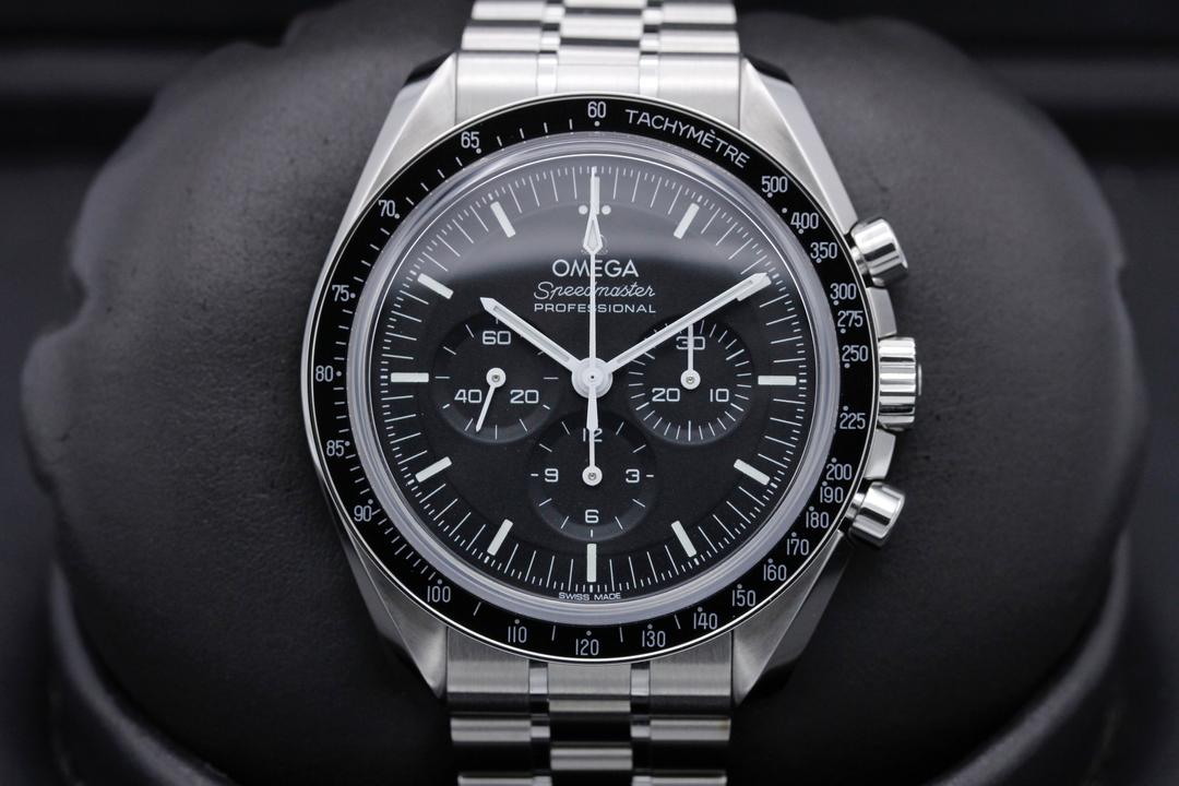 Omega Speedmaster Moonwatch "Sapphire Sandwich" 310.30.42.50.01.001