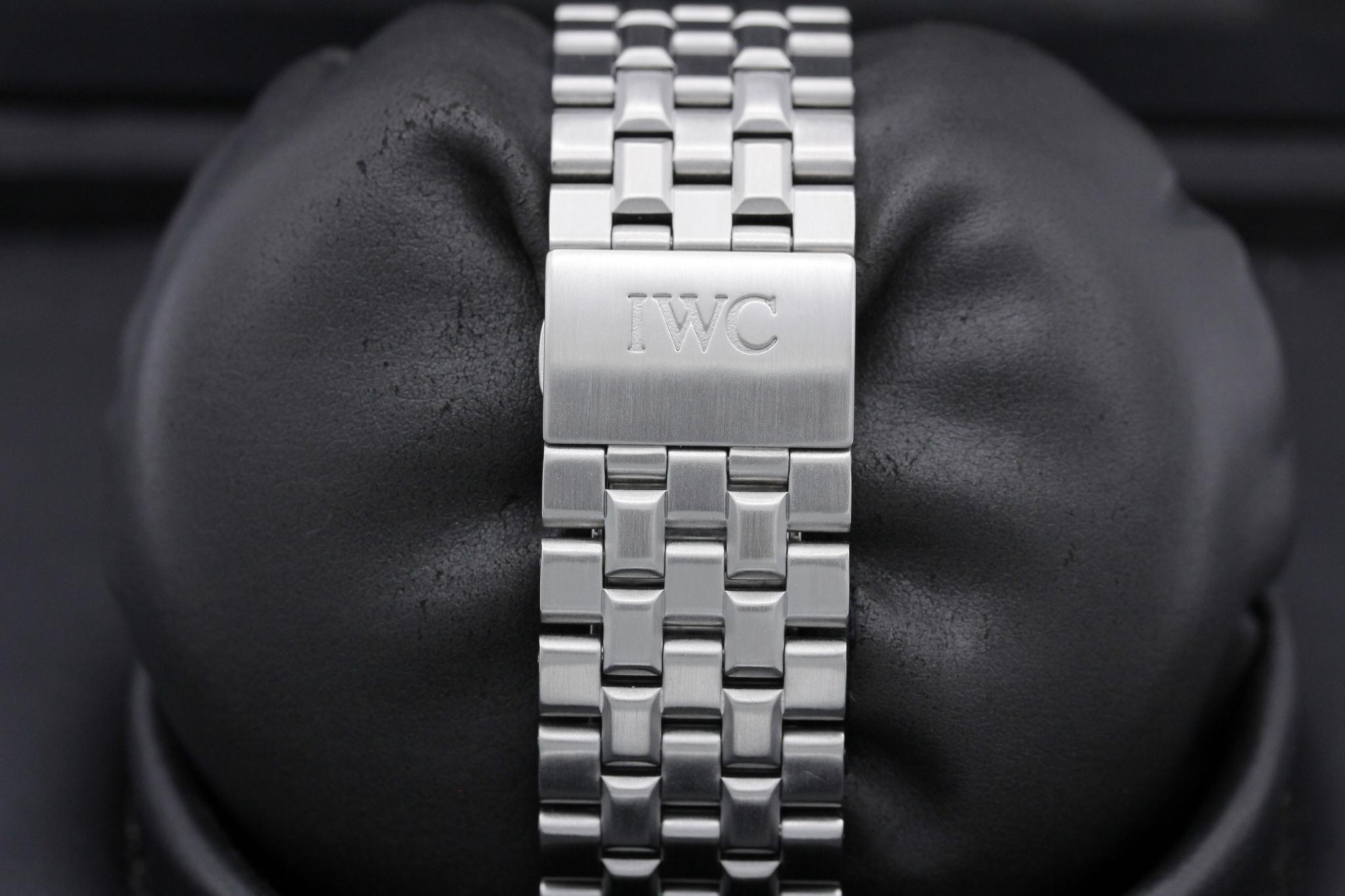 Watch Image 8