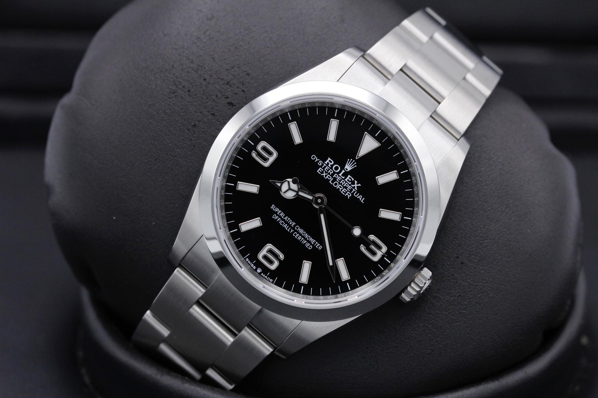 Watch Image 10