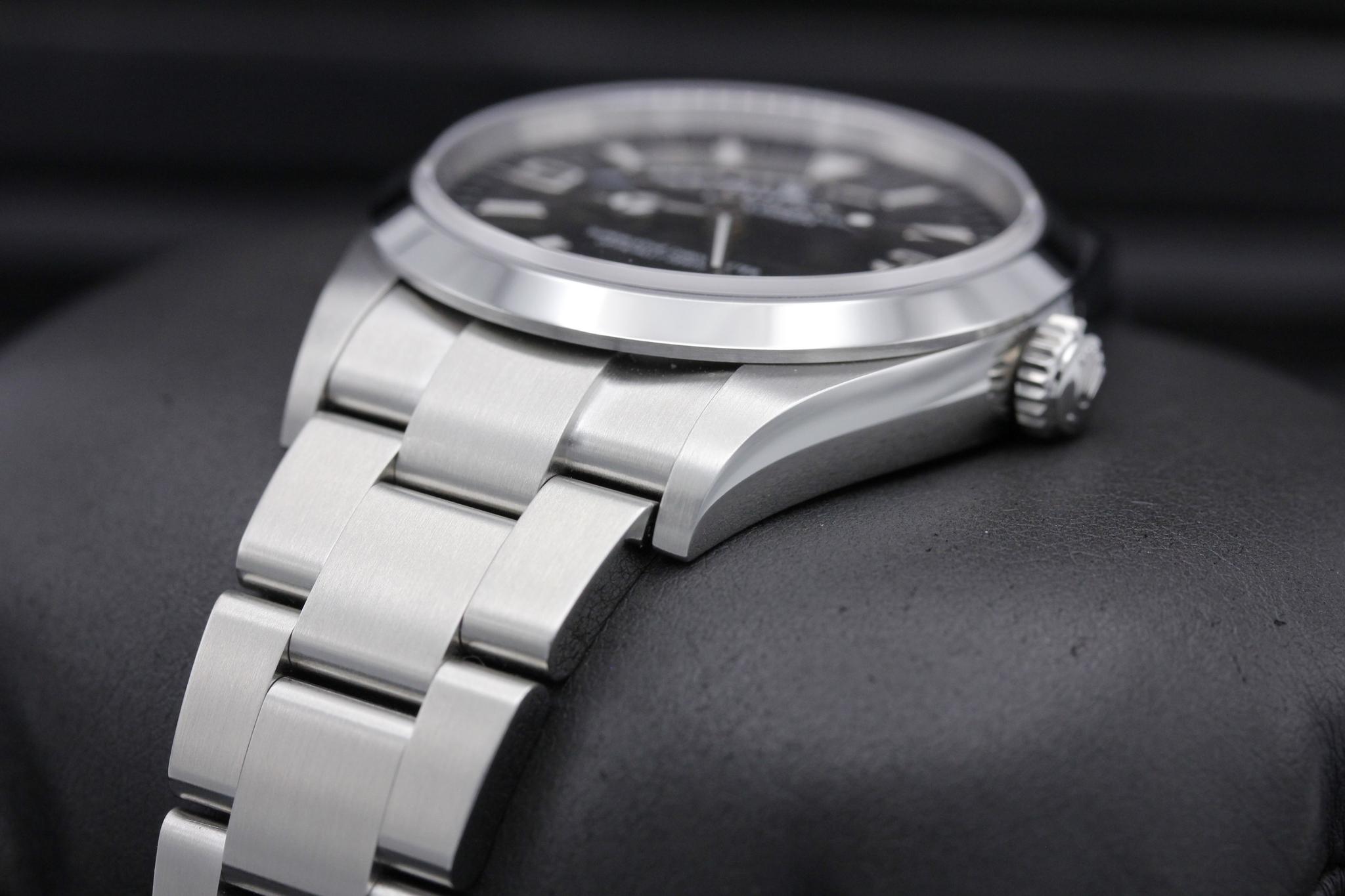 Watch Image 2