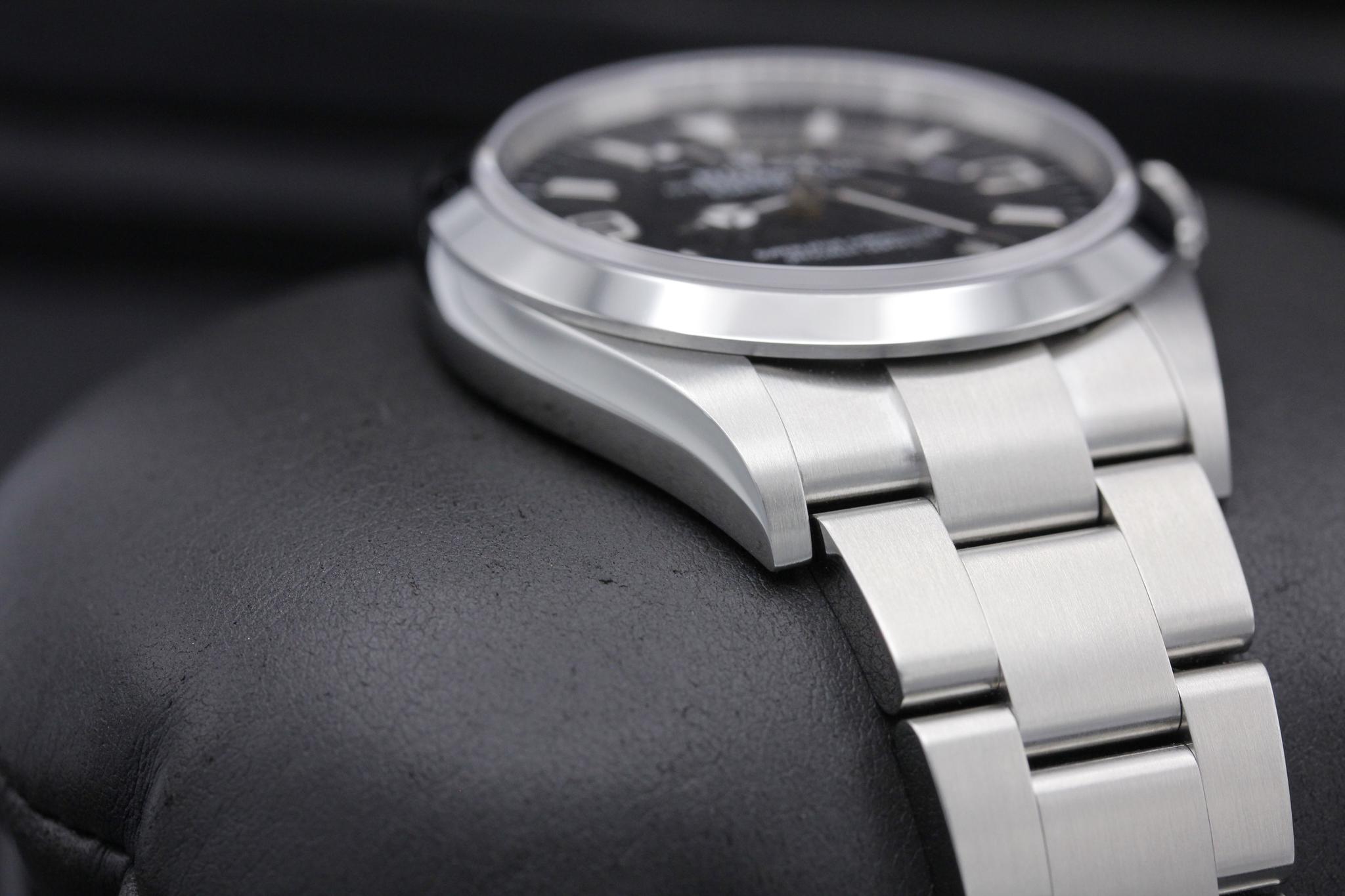 Watch Image 5