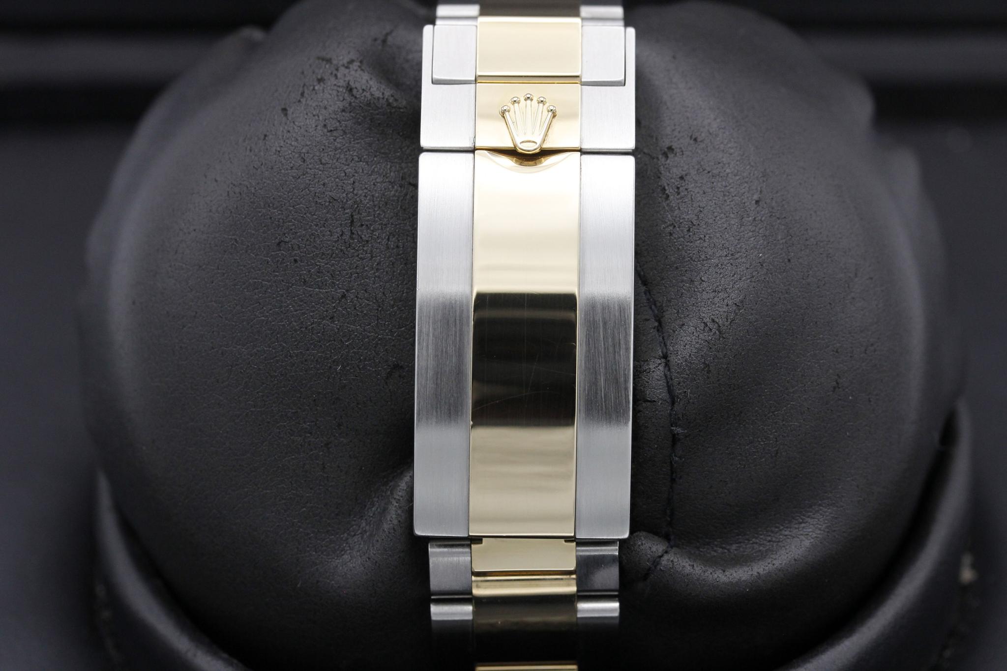 Watch Image 8