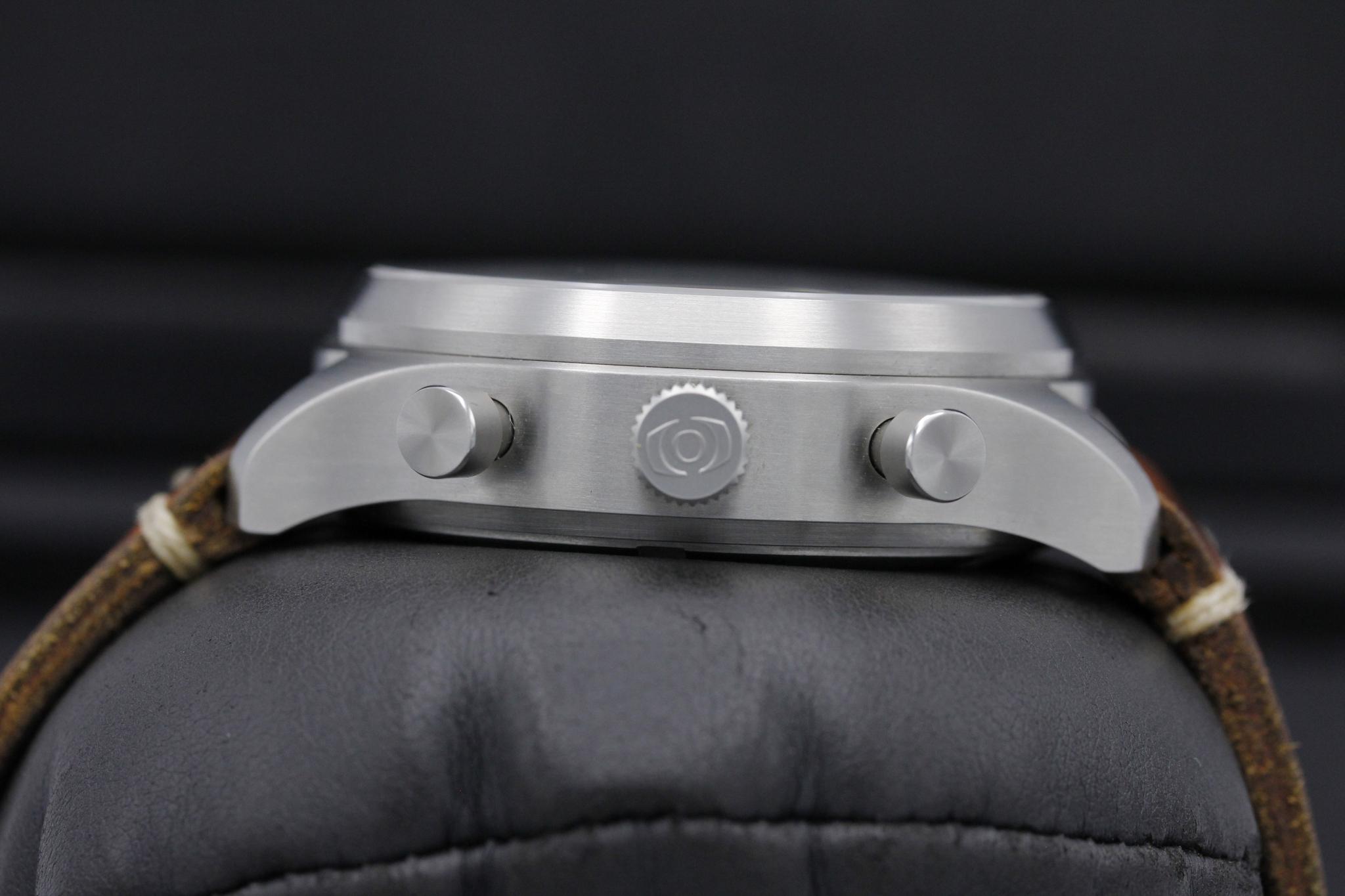 Watch Image 3