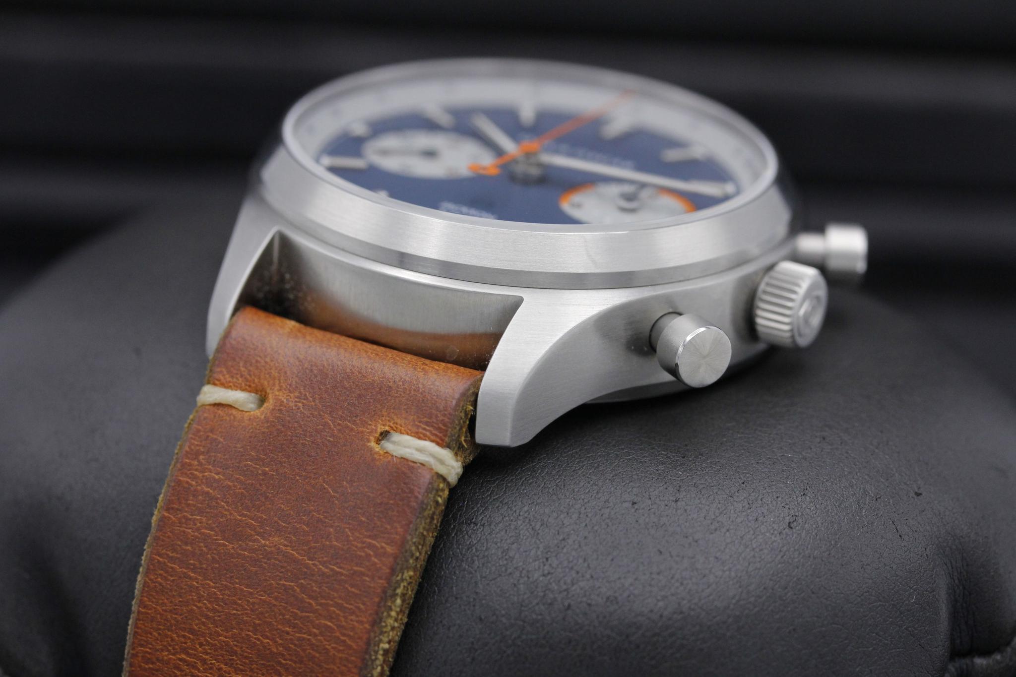 Watch Image 2