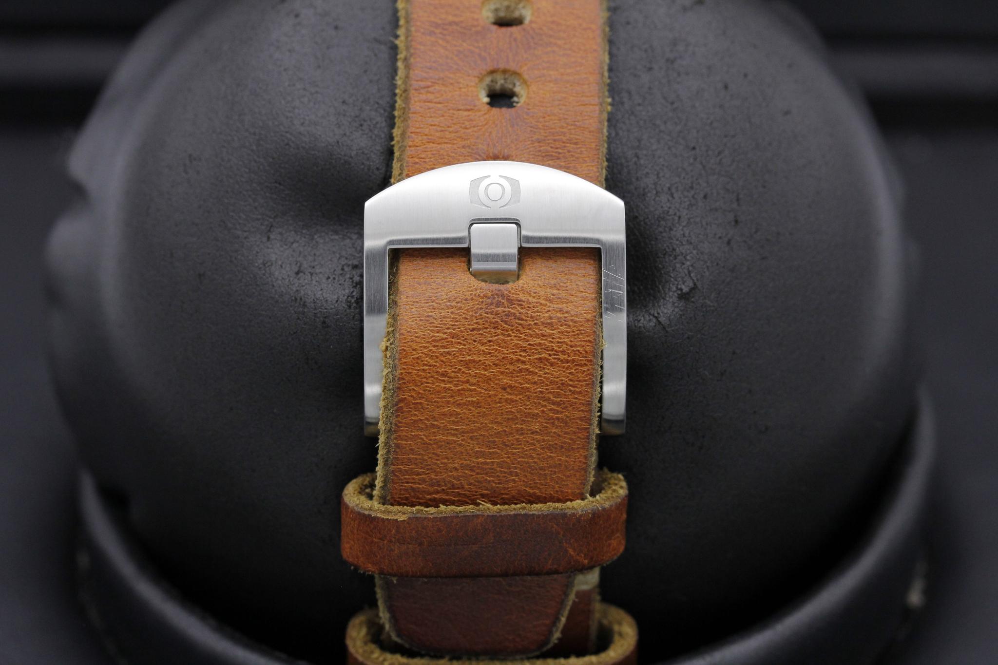 Watch Image 8