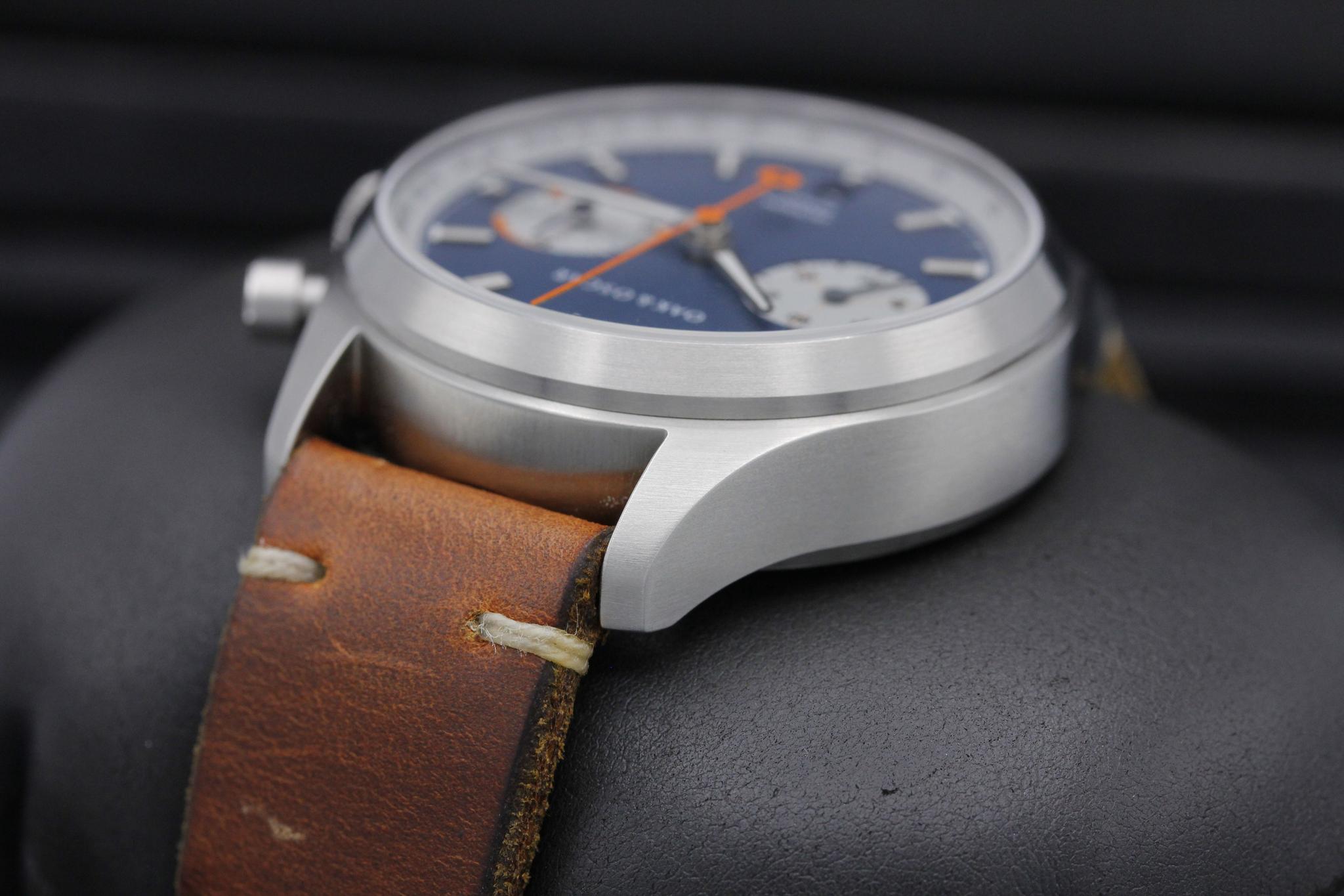 Watch Image 5