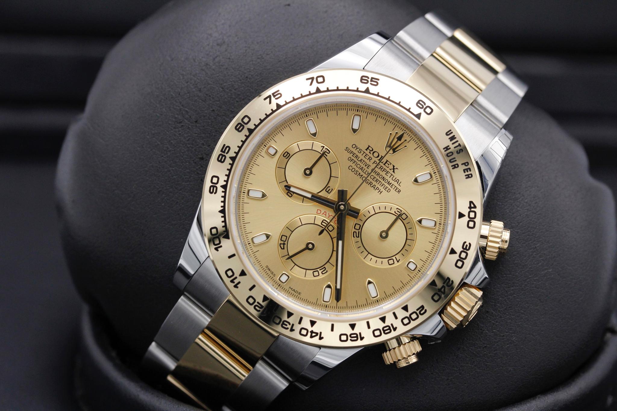 Watch Image 10