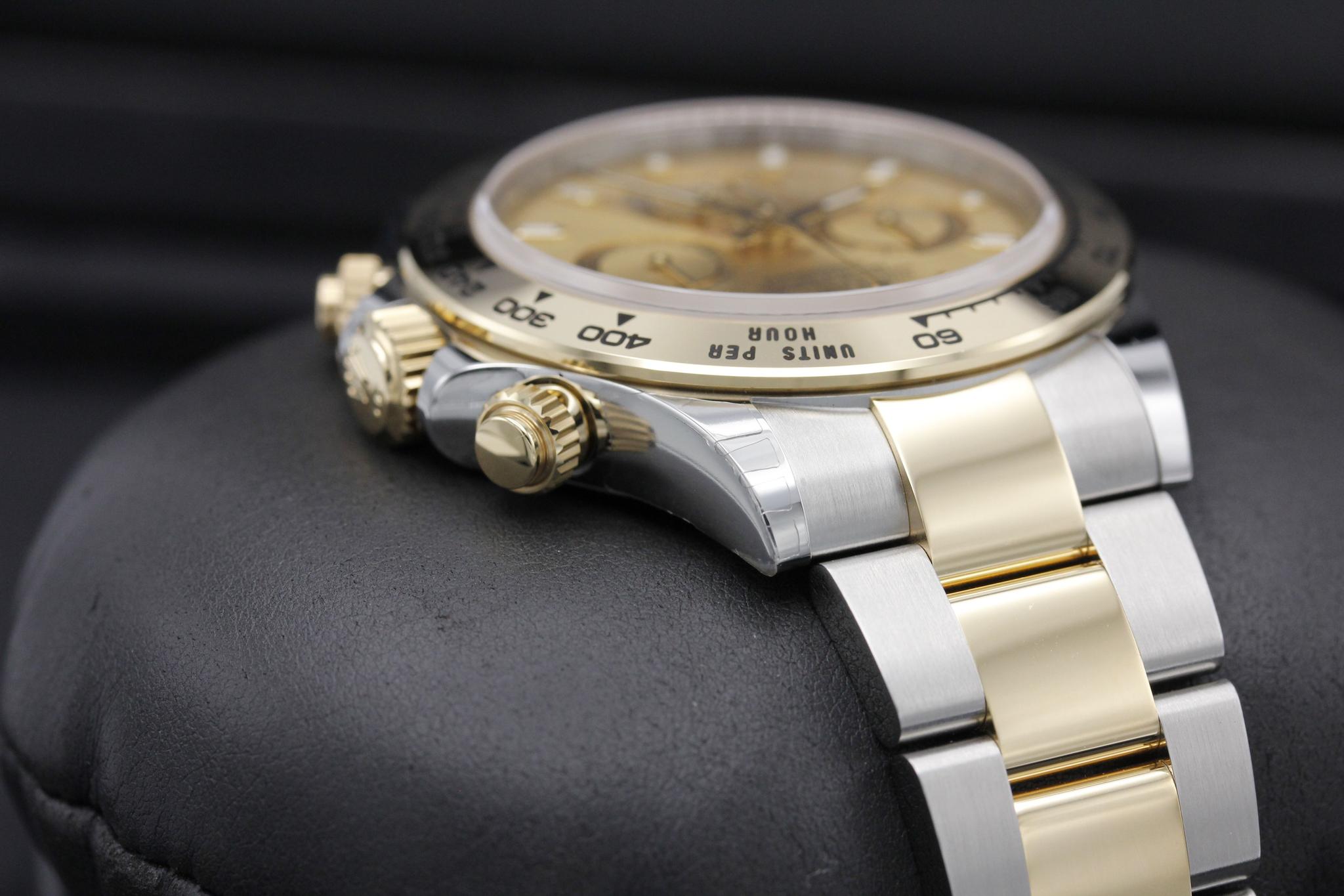 Watch Image 4