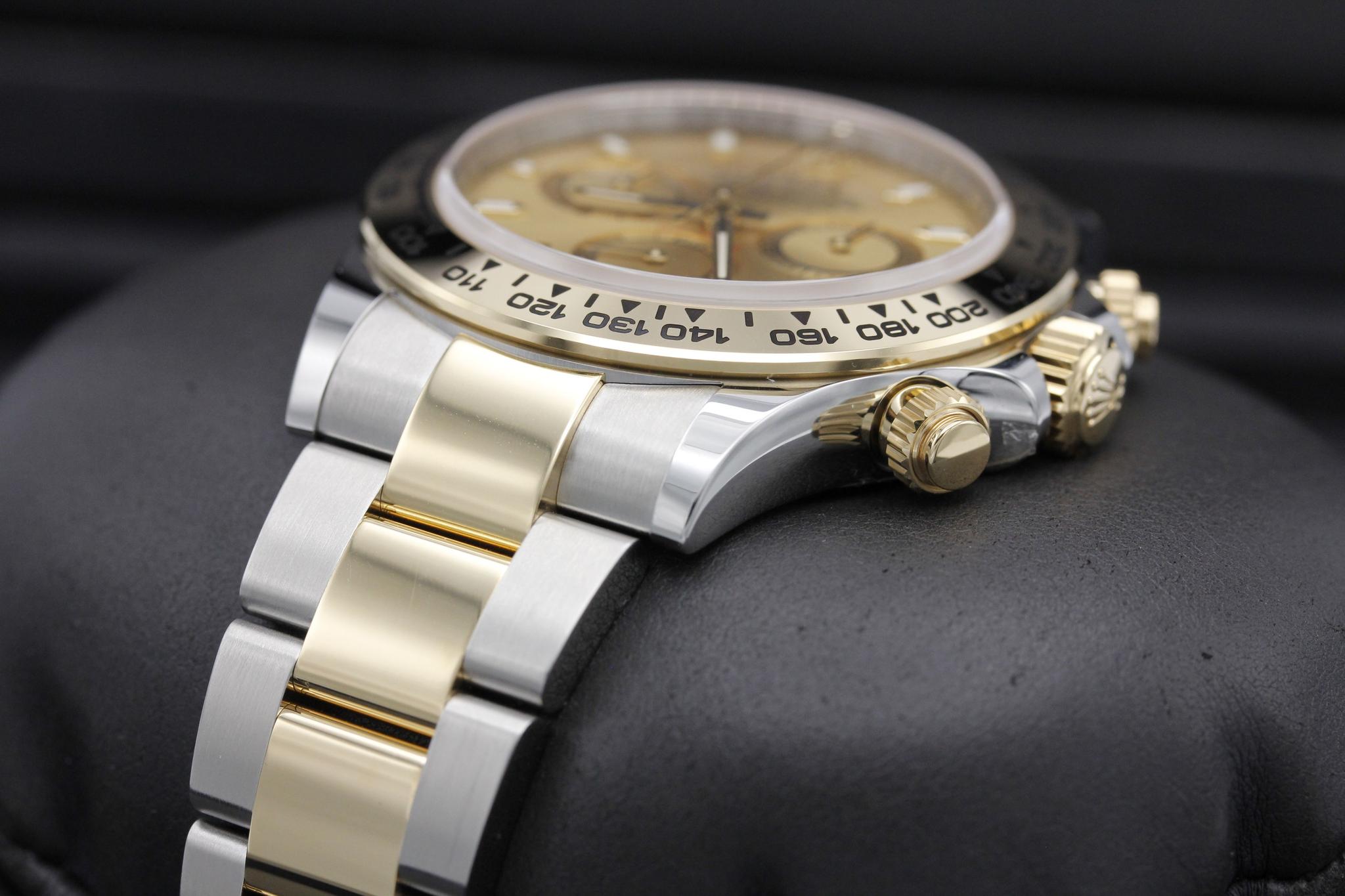 Watch Image 2
