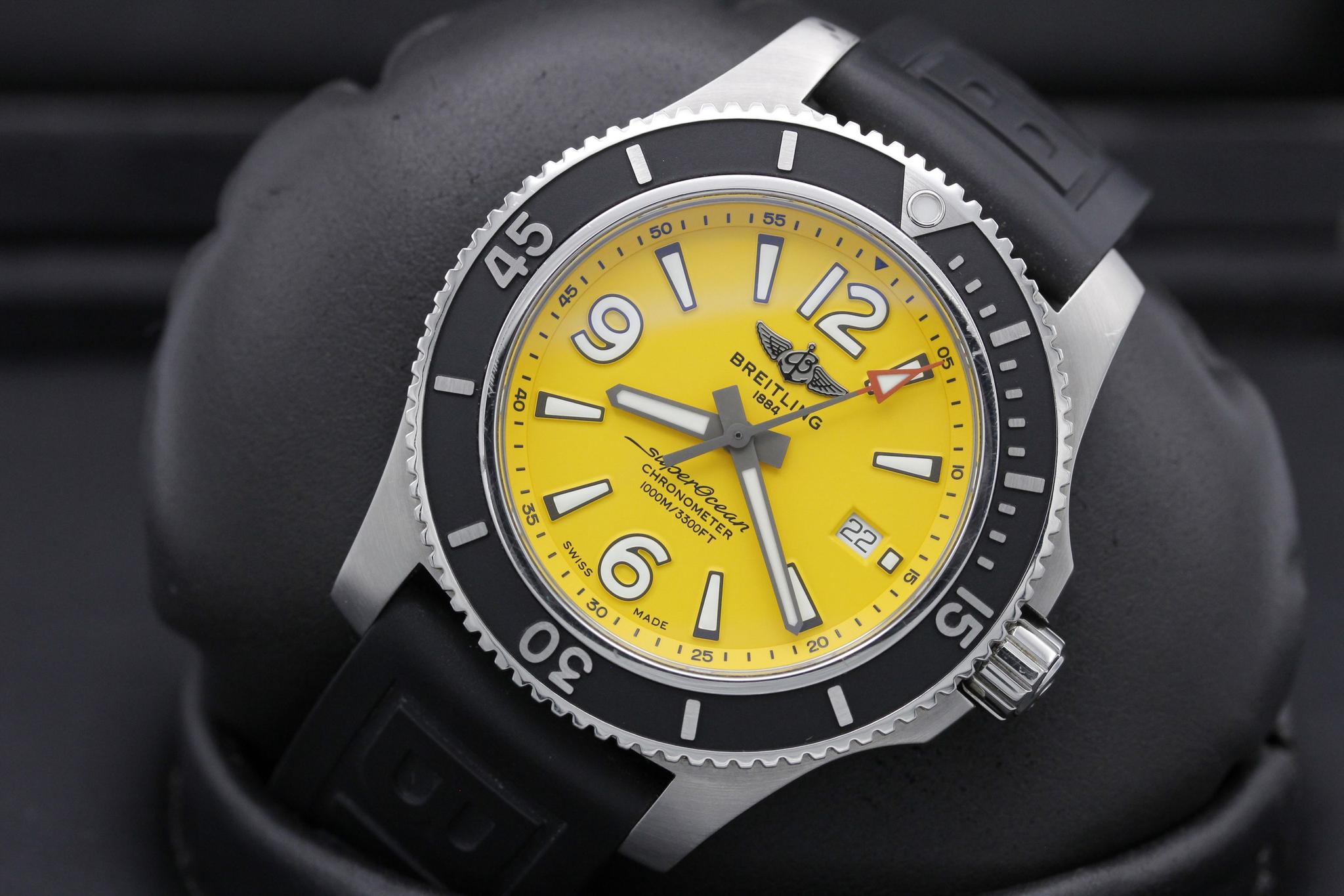 Watch Image 10