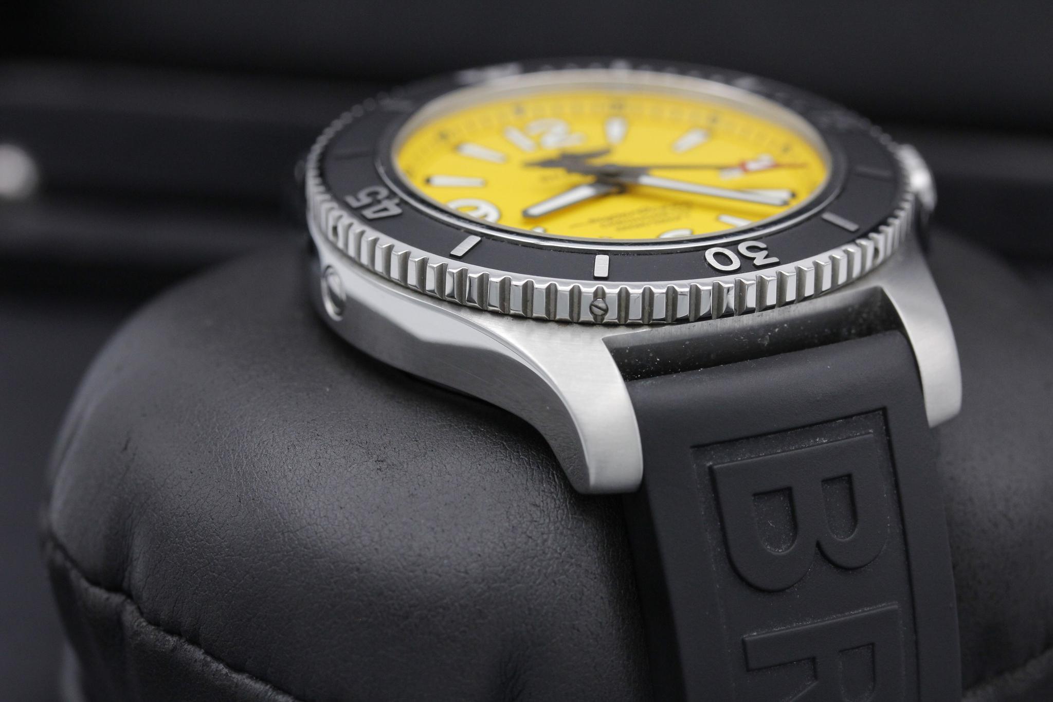 Watch Image 6