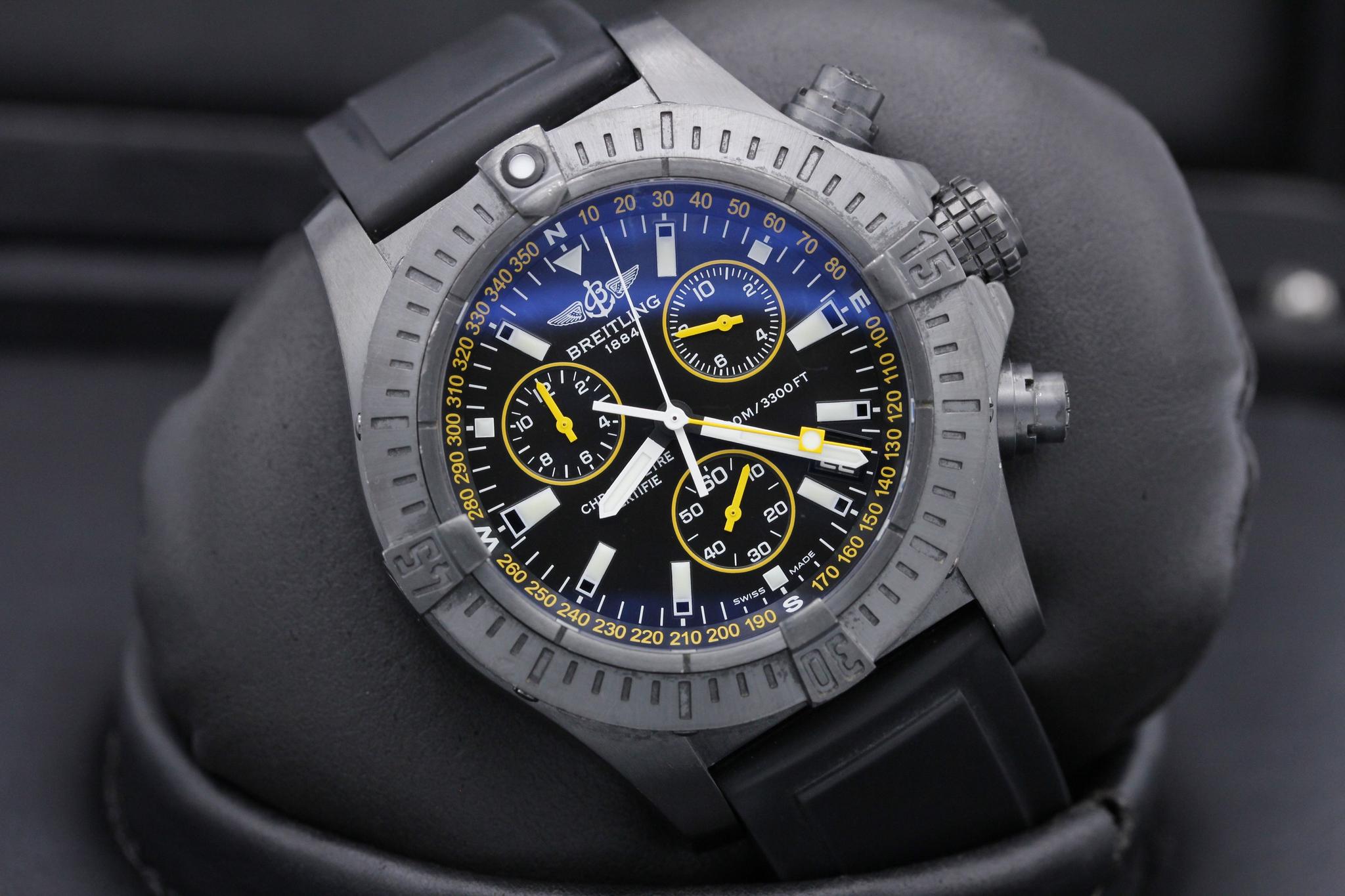 Watch Image 9