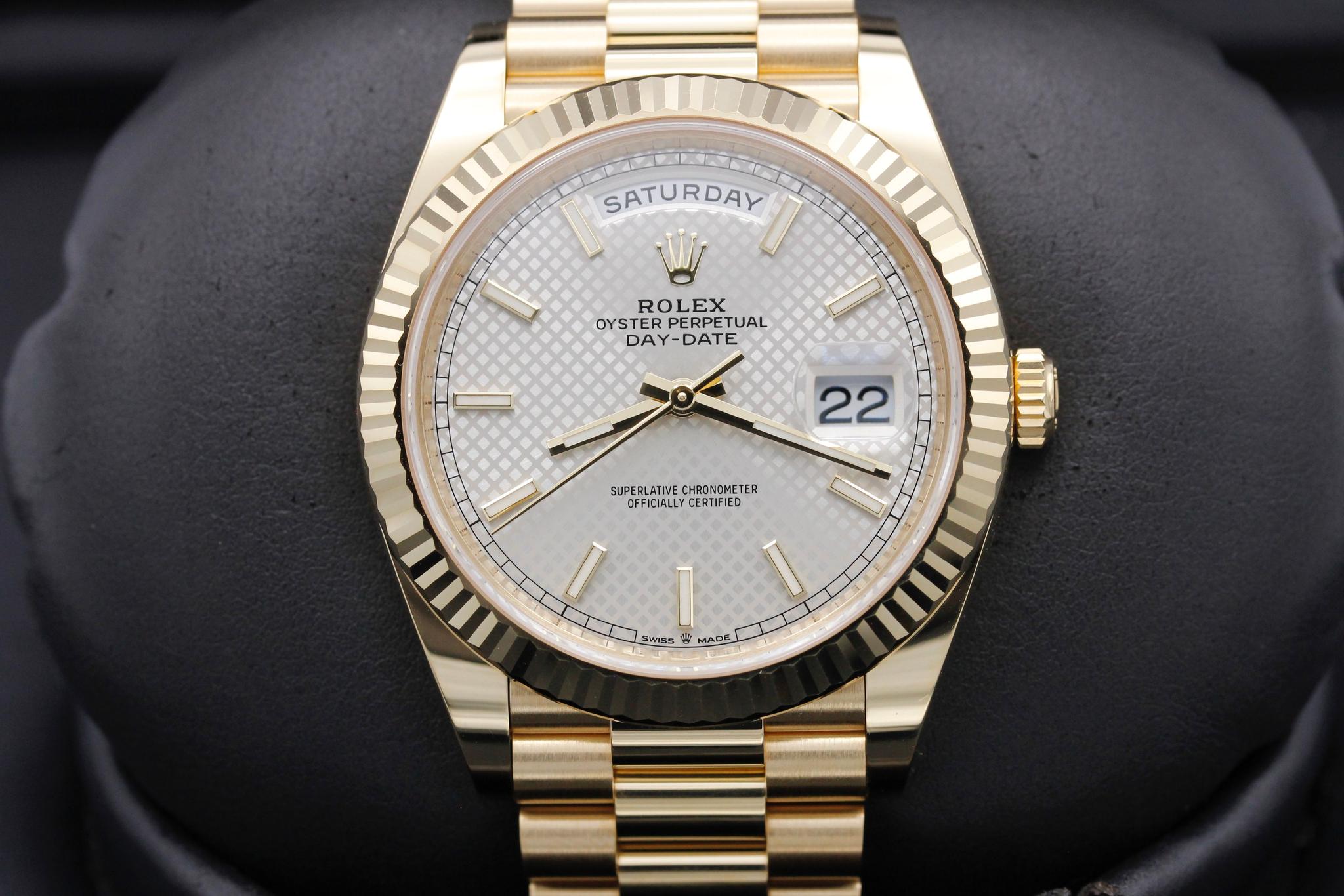Watch Image 1