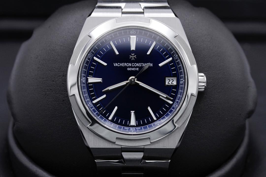 Vacheron Constantin Overseas "Laquered Blue Dial" 4500V/110A-B128