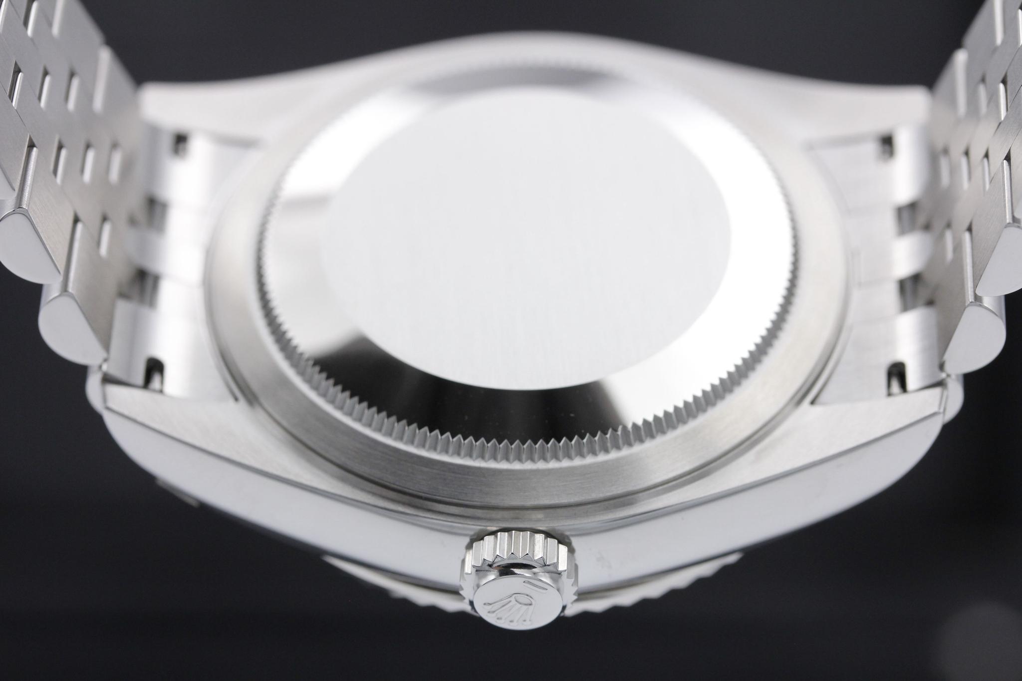 Watch Image 7