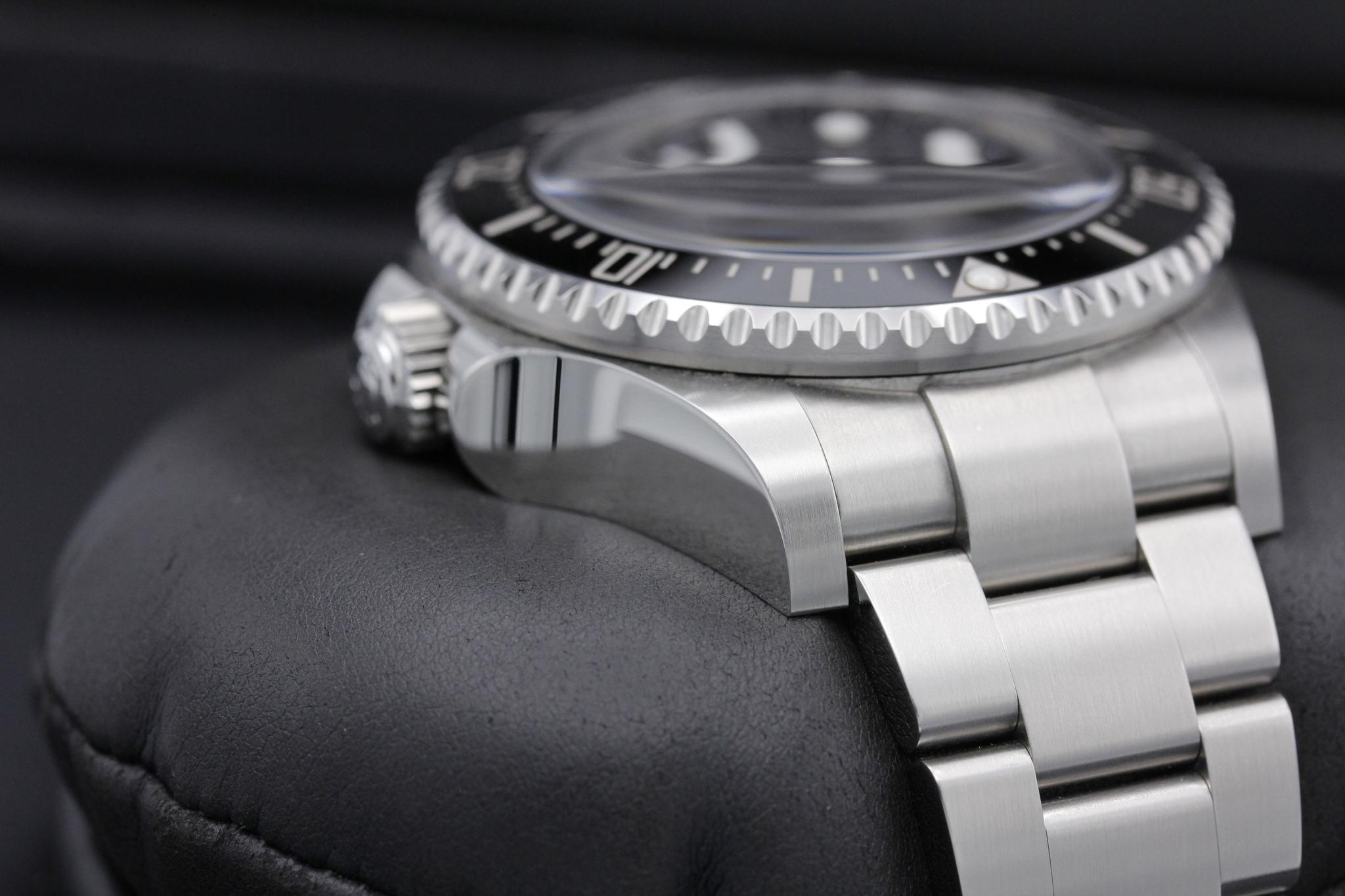 Watch Image 4