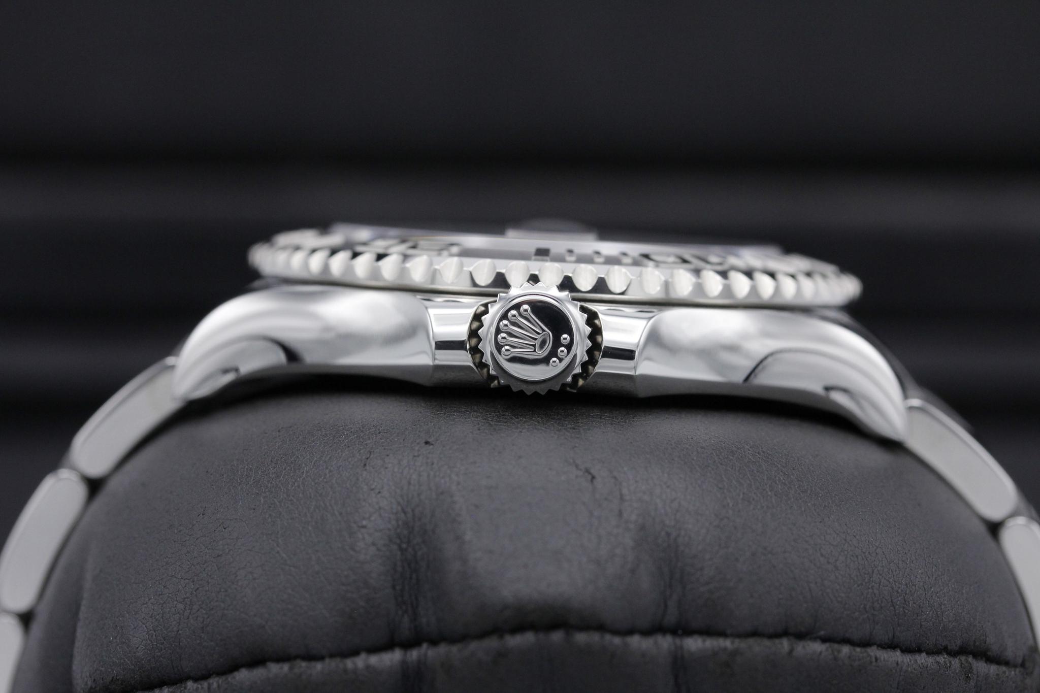 Watch Image 3