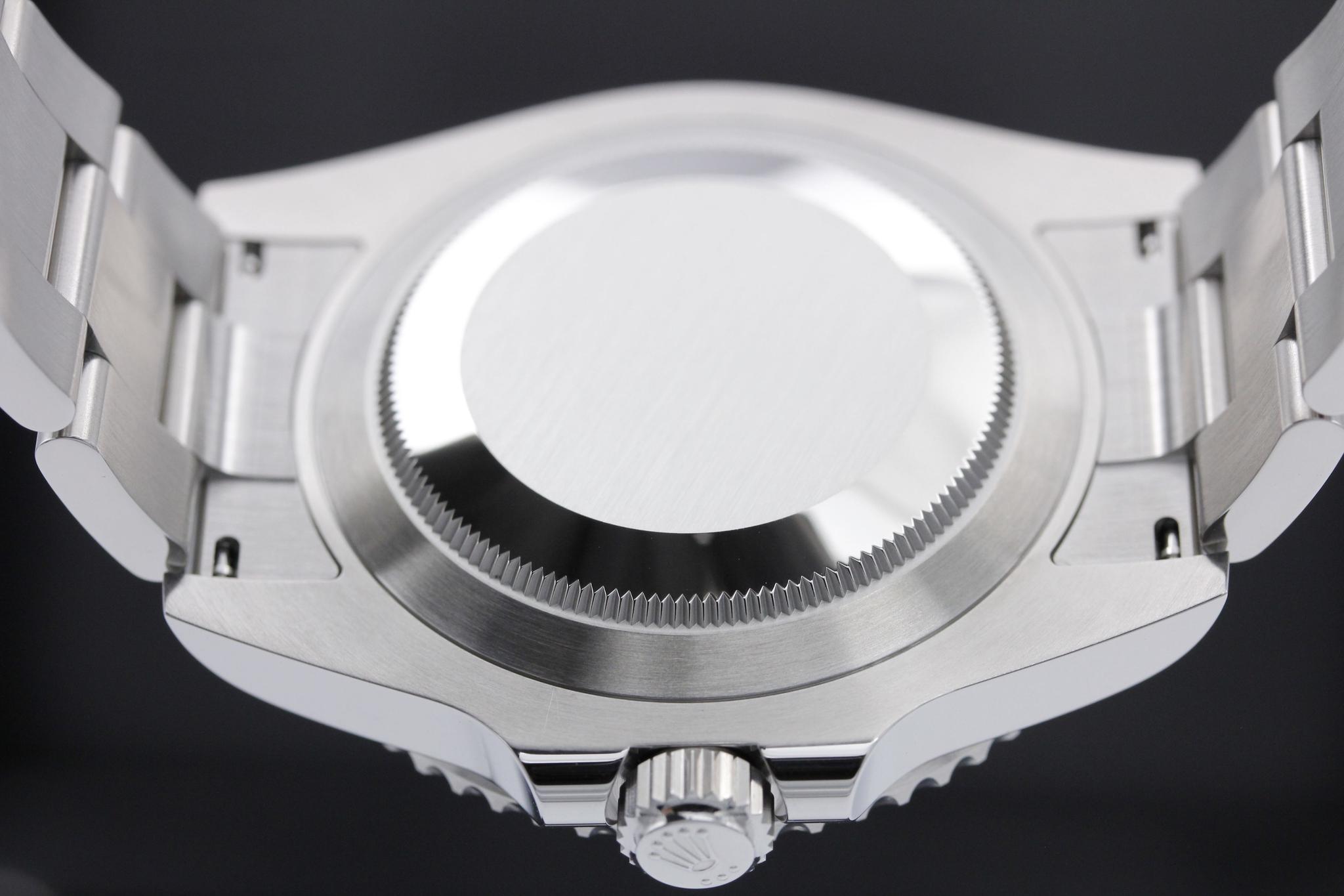 Watch Image 7
